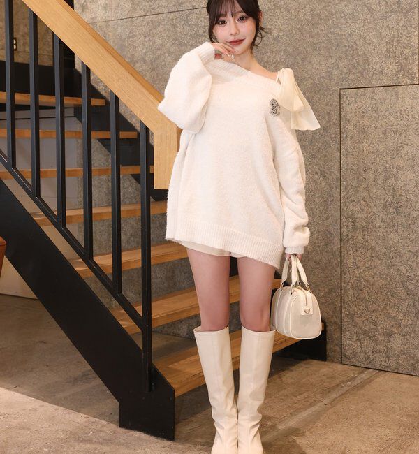  「ブローチ付きベロアモールミニニットワンピース」|ワンピース|