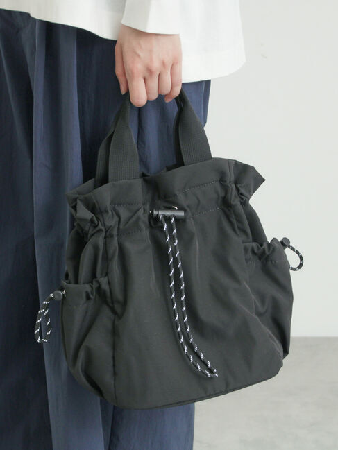 Samansa Mos2「【MOOMIN&times;SamansaMos2】インナー総柄巾着バッグ」|その他|ブラック