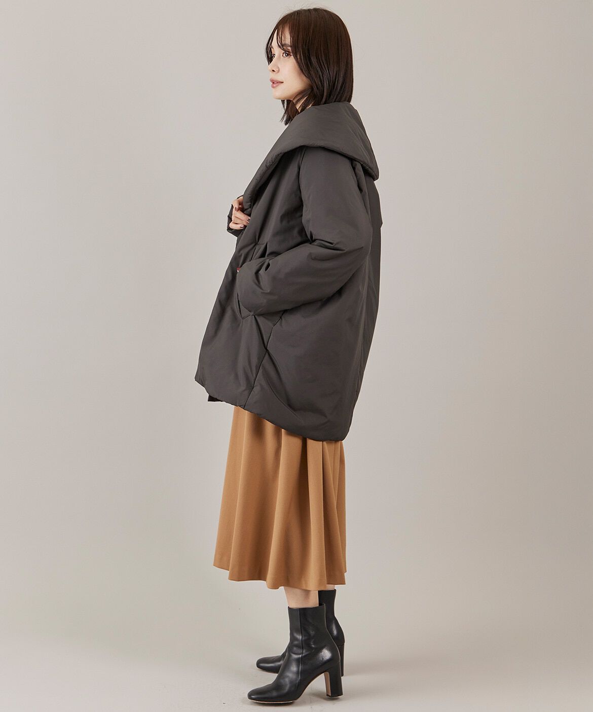 INED「ショールカラーミドル丈中綿コート《LIMONTA EAST》」|ピーコート|