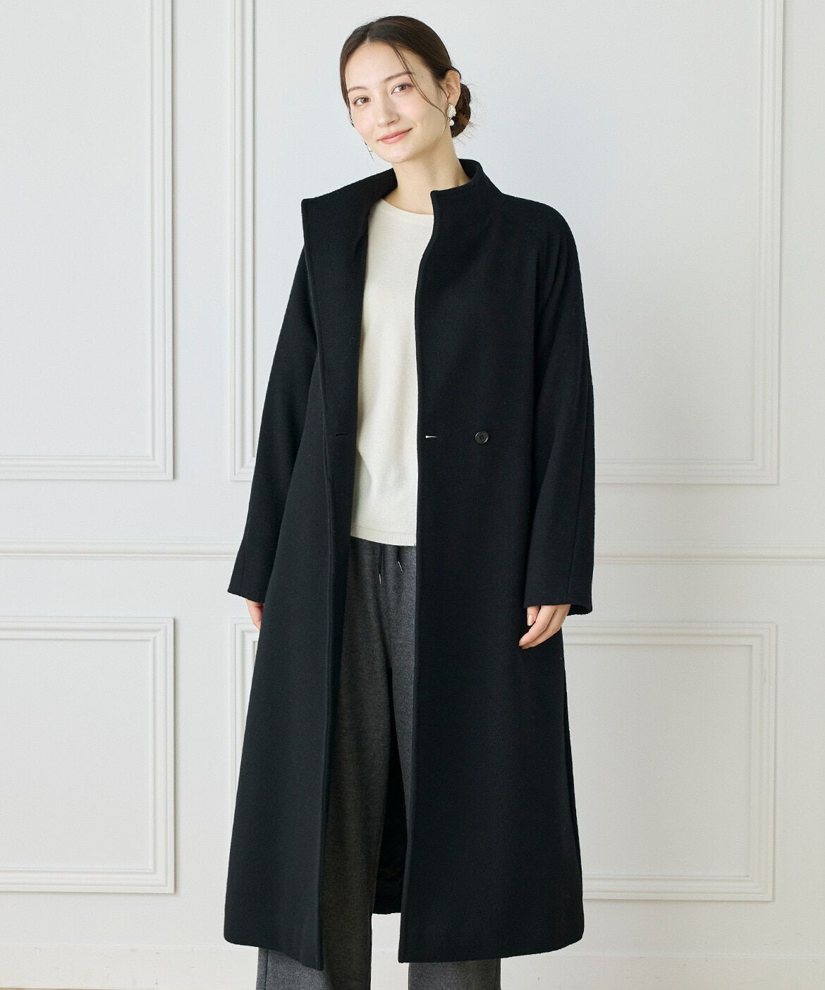 INED「スタンドカラーラグランスリーブコート」|ステンカラーコート|ブラック