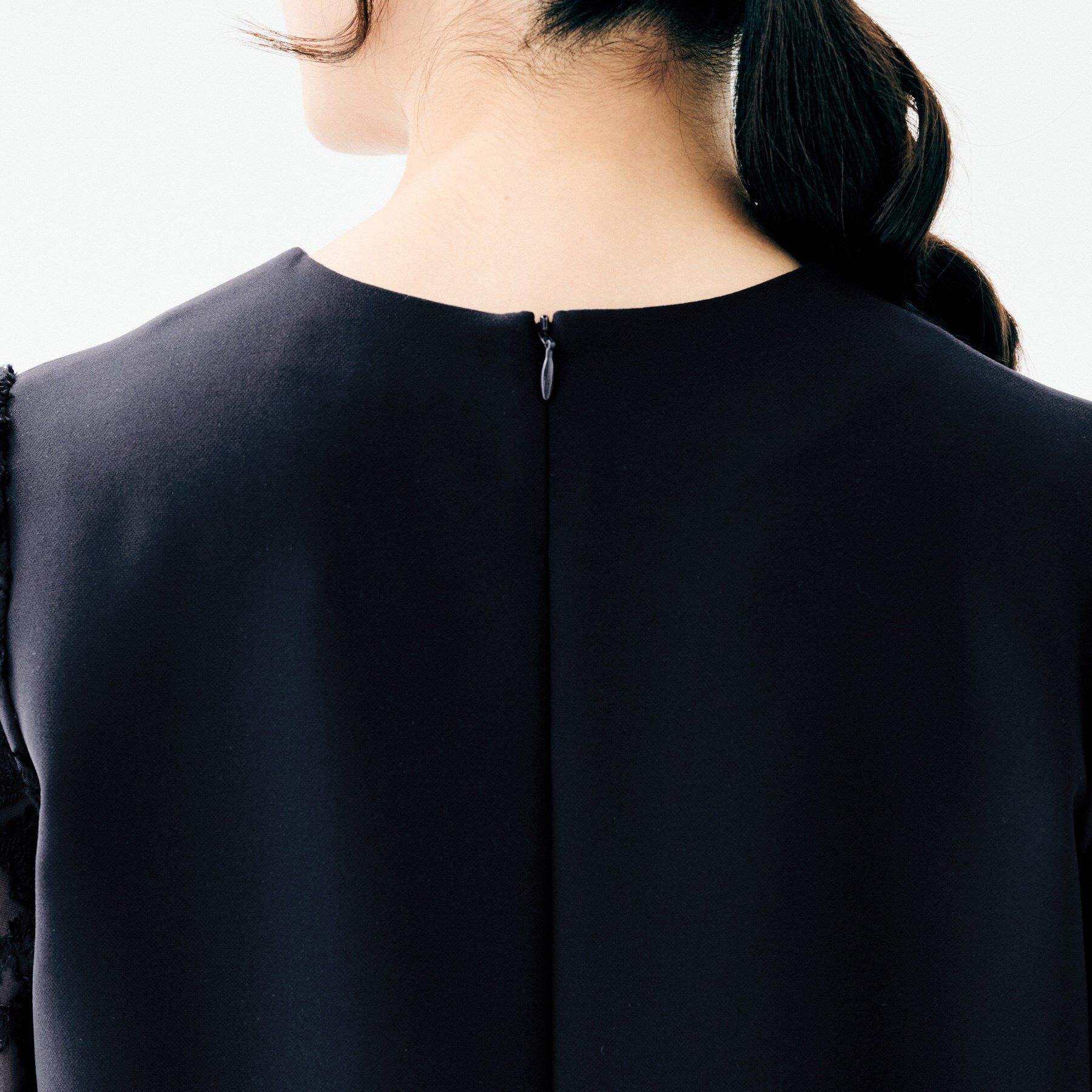 UNTITLED「【お呼ばれドレス/洗える】カットジャカードスリーブ ワンピース」|ワンピース|