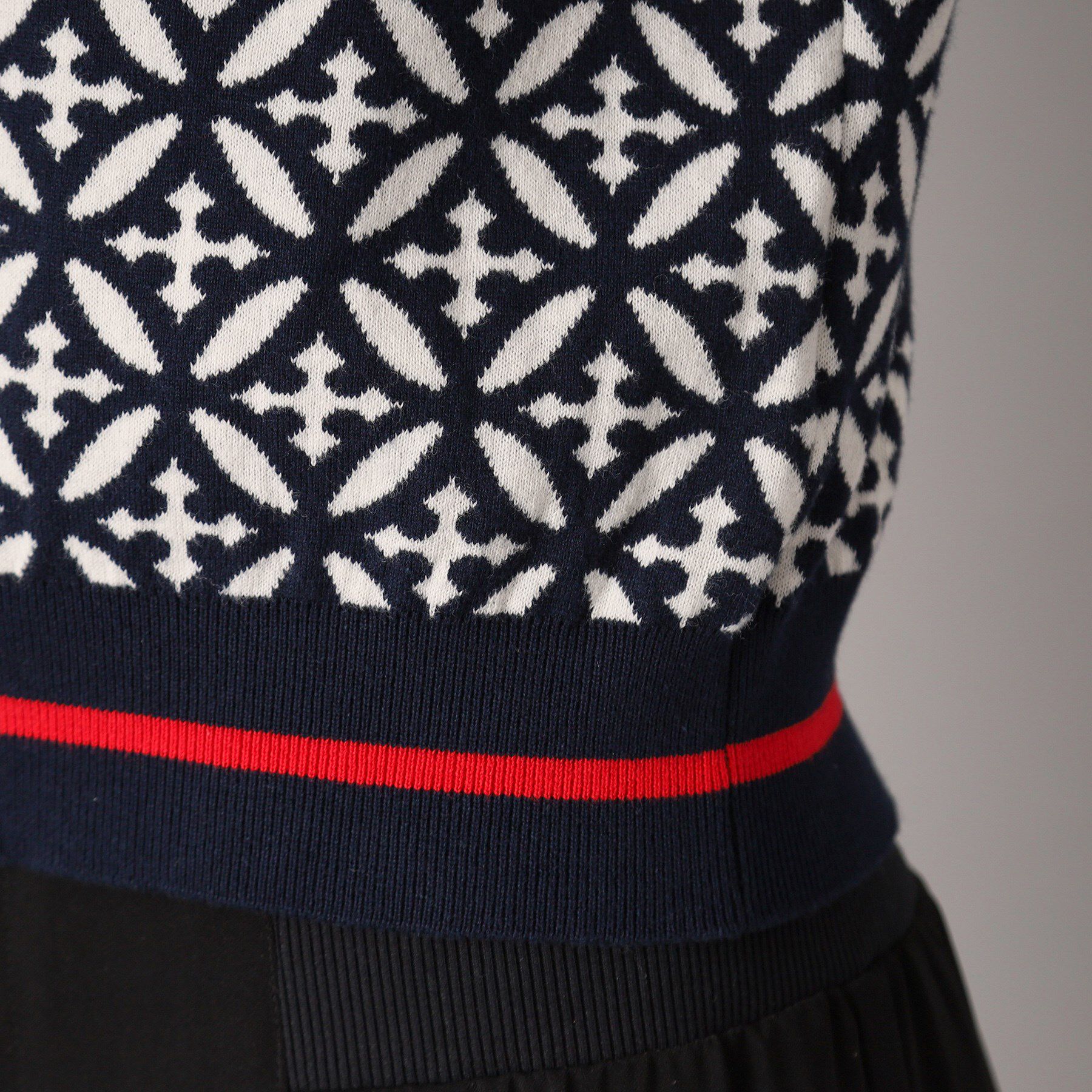 DRESSTERIOR「オーバーラップサークルジャカードポロニット」|ニット・セーター|