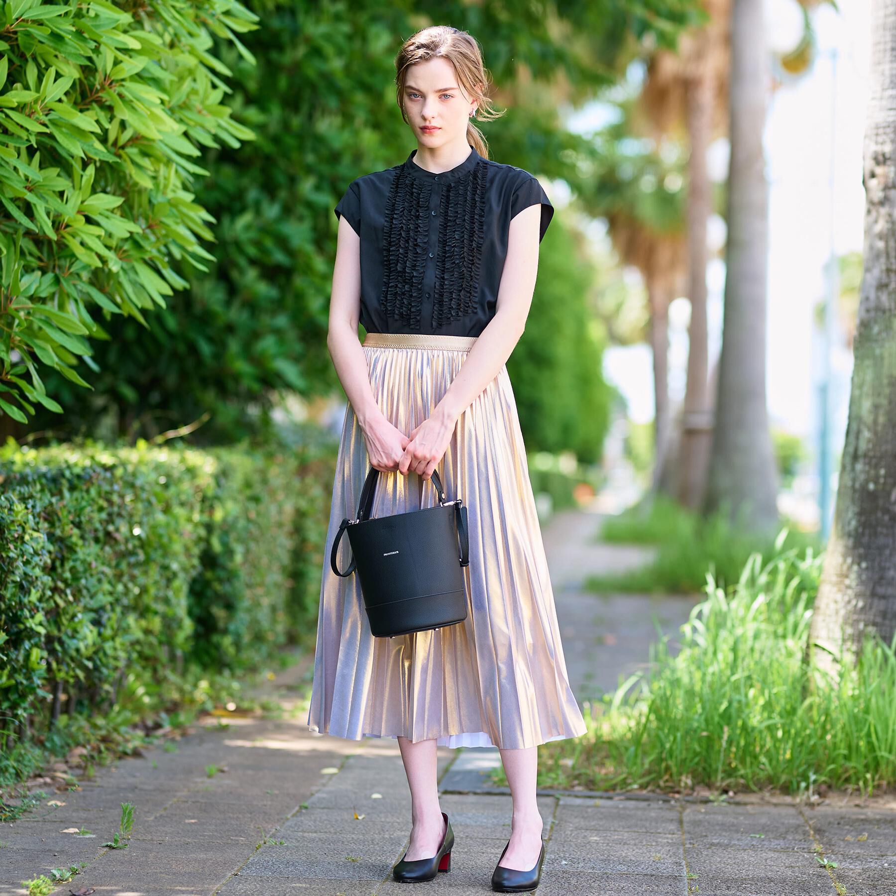 DRESSTERIOR「シュリンクレザーバケットBAG」|ハンドバッグ|