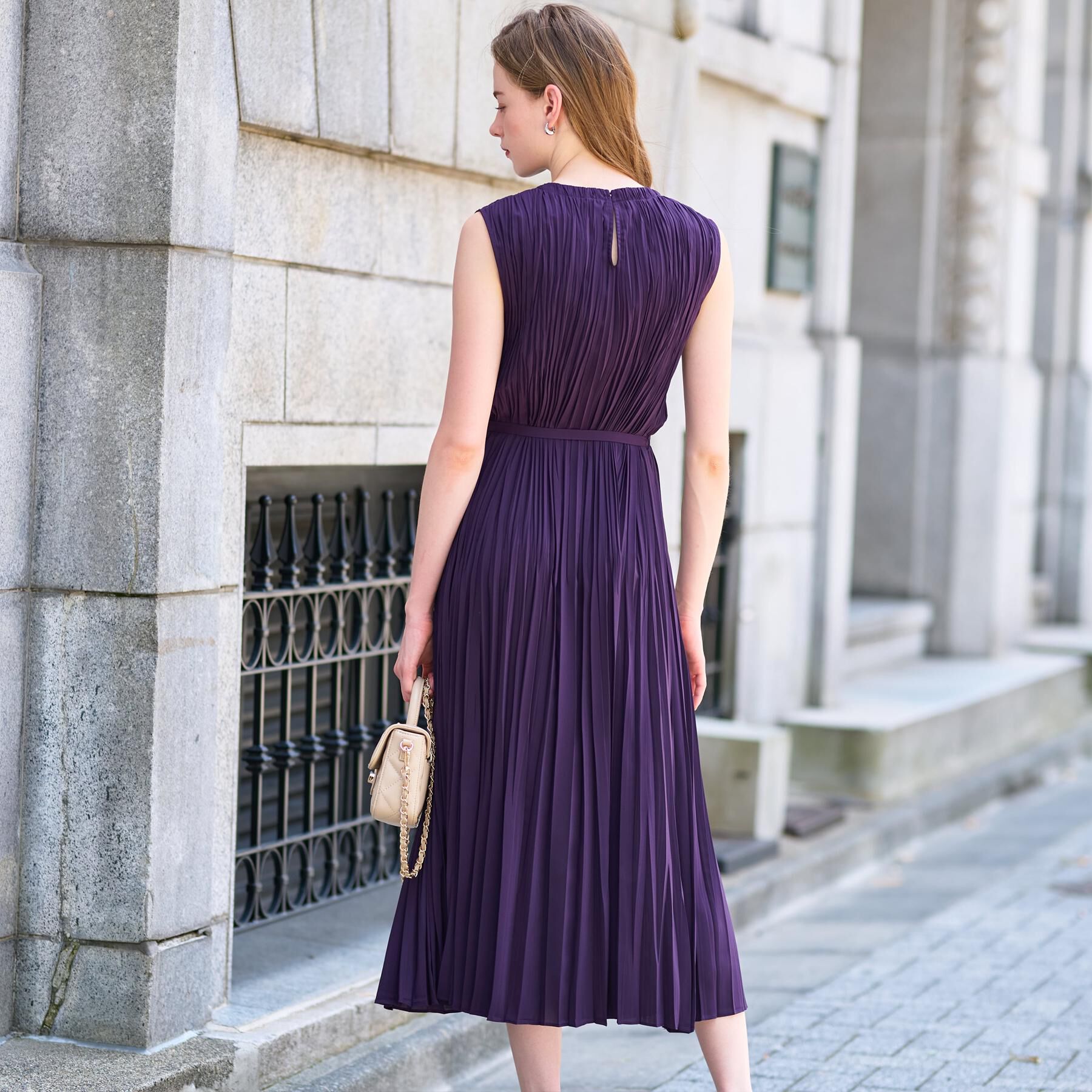 DRESSTERIOR「【ウォッシャブル/オンオフ】プリーツノースリーブワンピース」|ワンピース|