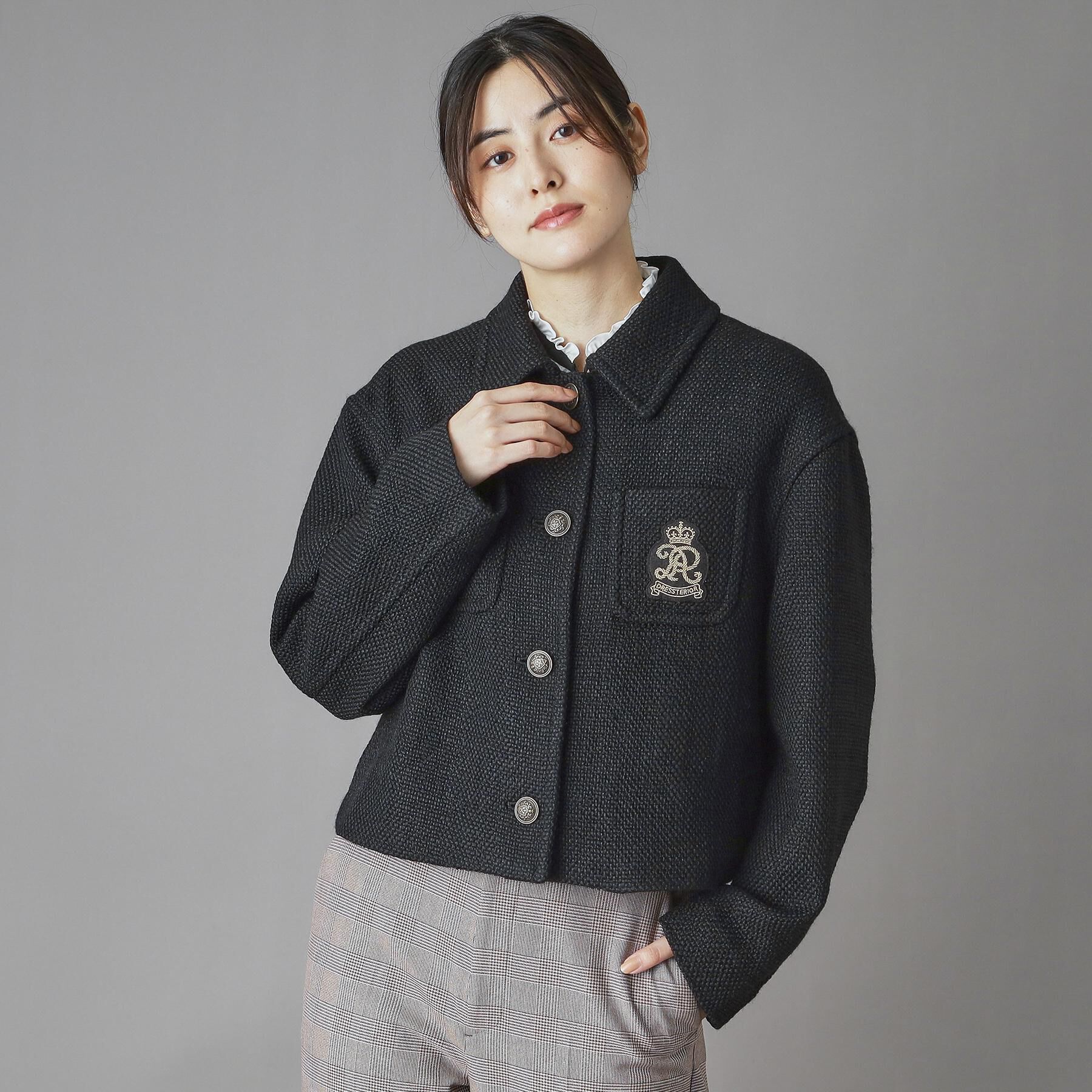 DRESSTERIOR「エンブレムショートブルゾン」|ブルゾン・スタジャン|