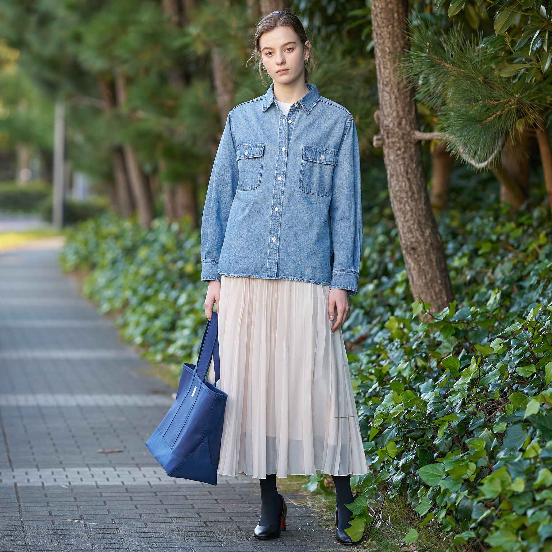 DRESSTERIOR「【ウォッシャブル】ライトオンスデニムシャツ」|シャツ・ブラウス|