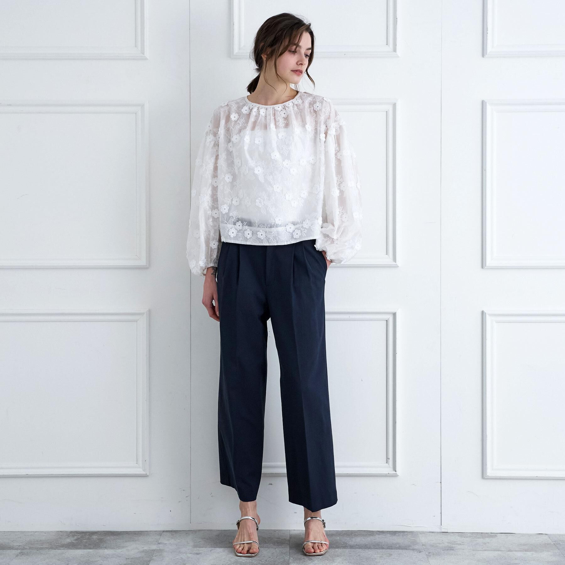 DRESSTERIOR「フラワーエンブロイダリーボリュームブラウス」|シャツ・ブラウス|