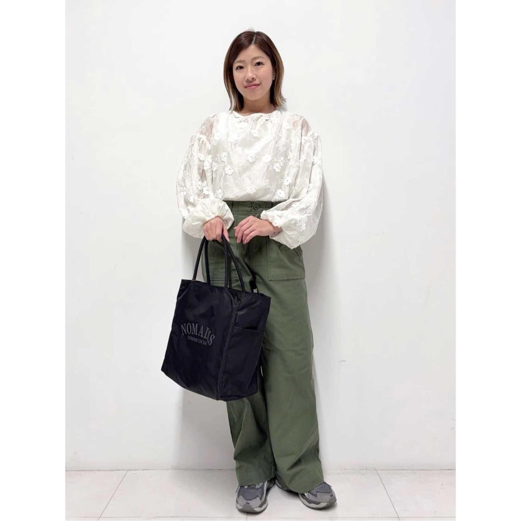 DRESSTERIOR「フラワーエンブロイダリーボリュームブラウス」|シャツ・ブラウス|