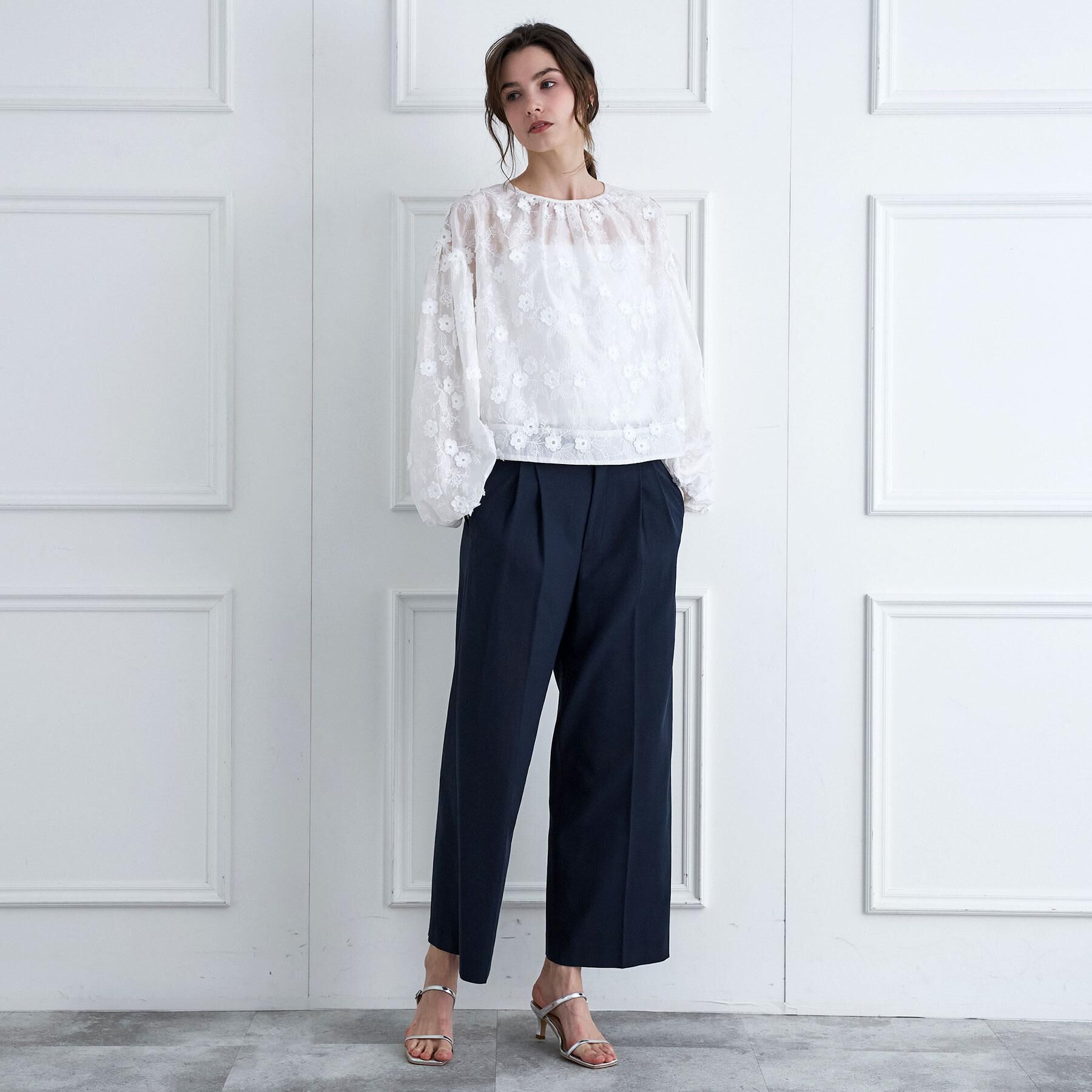 DRESSTERIOR「フラワーエンブロイダリーボリュームブラウス」|シャツ・ブラウス|