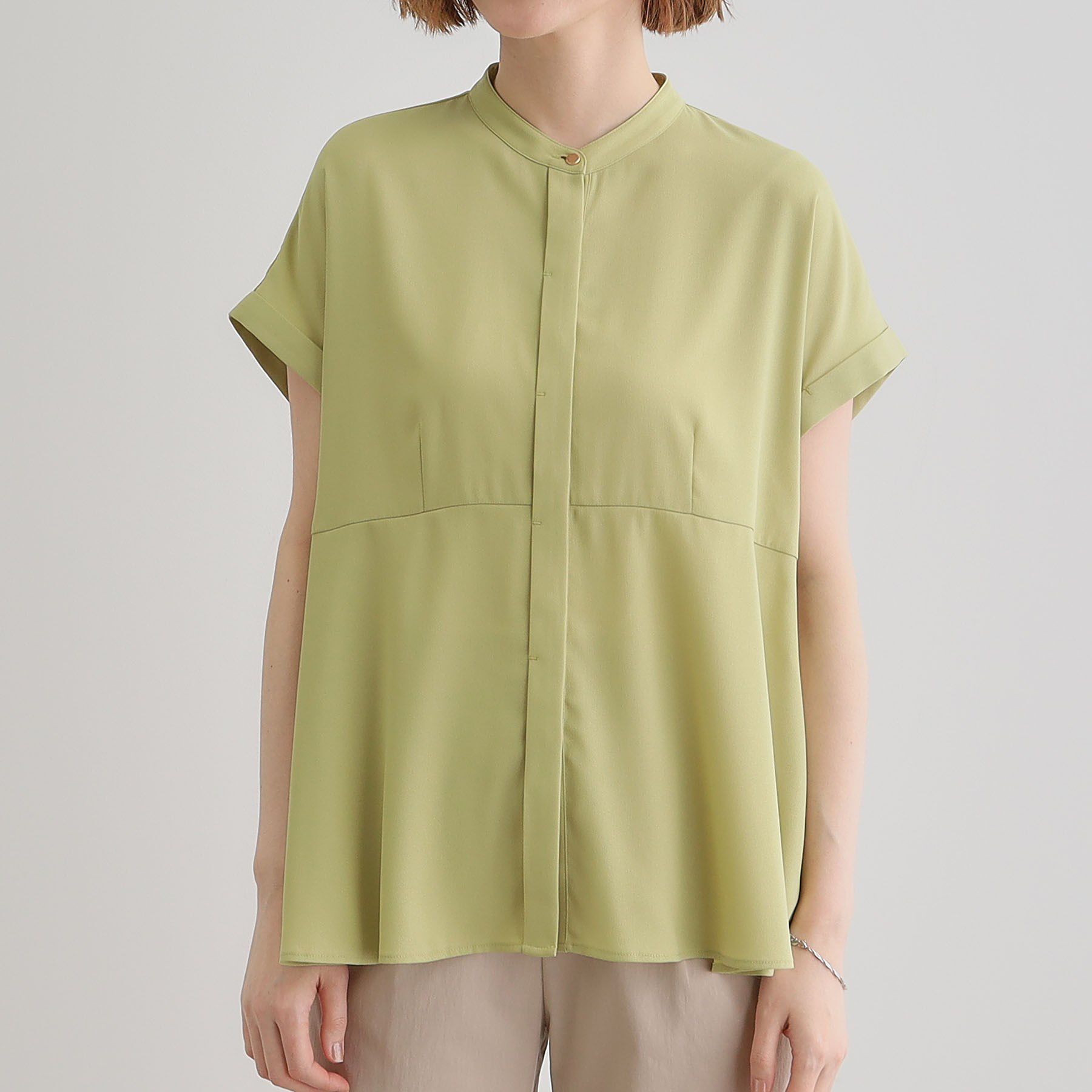 grove「きちんと感もこなれ感も1枚で叶う　優秀ペプラムシャツブラウス」|シャツ・ブラウス|