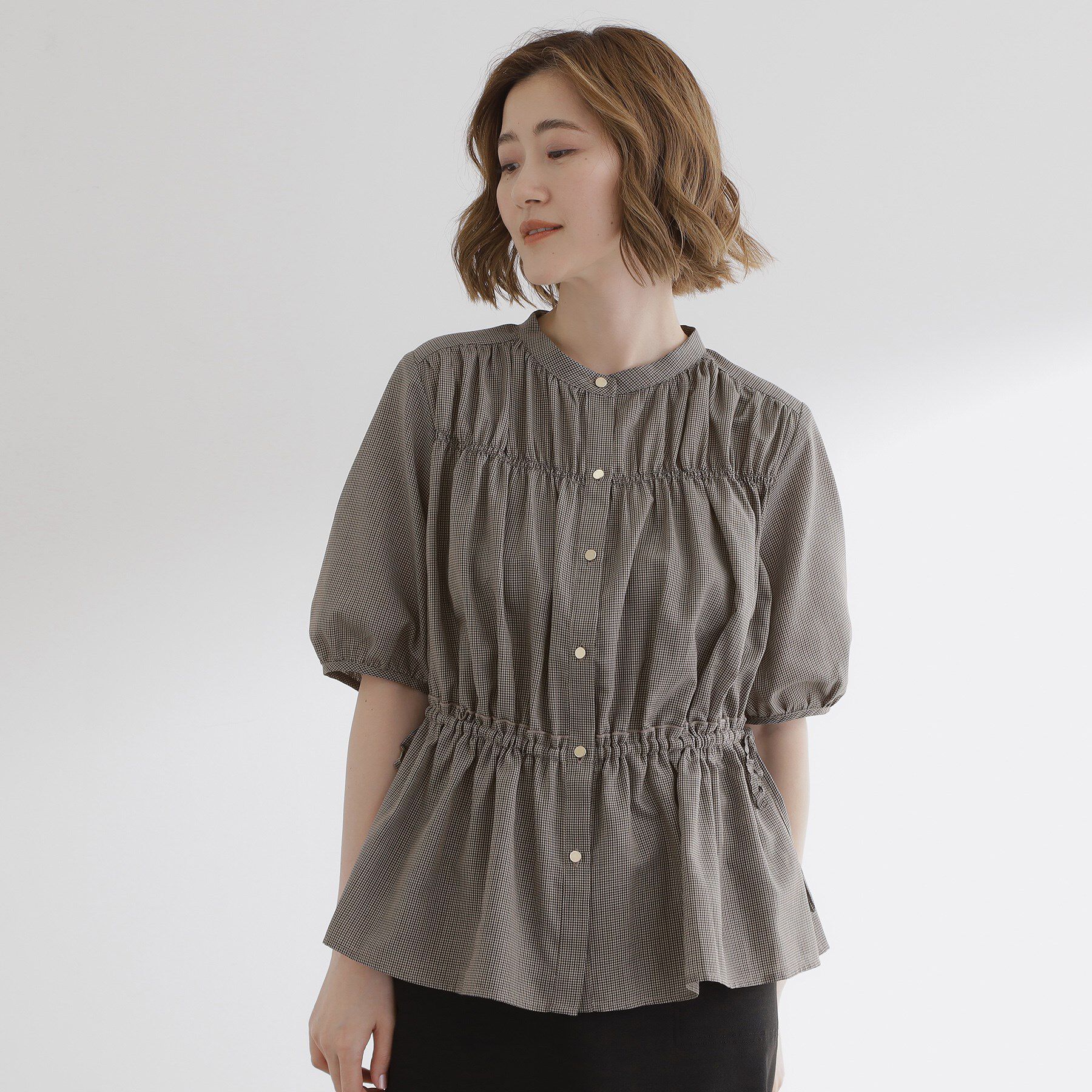 grove「【二の腕/体型カバー】メリハリシルエットが叶うシャーリングブラウス」|シャツ・ブラウス|