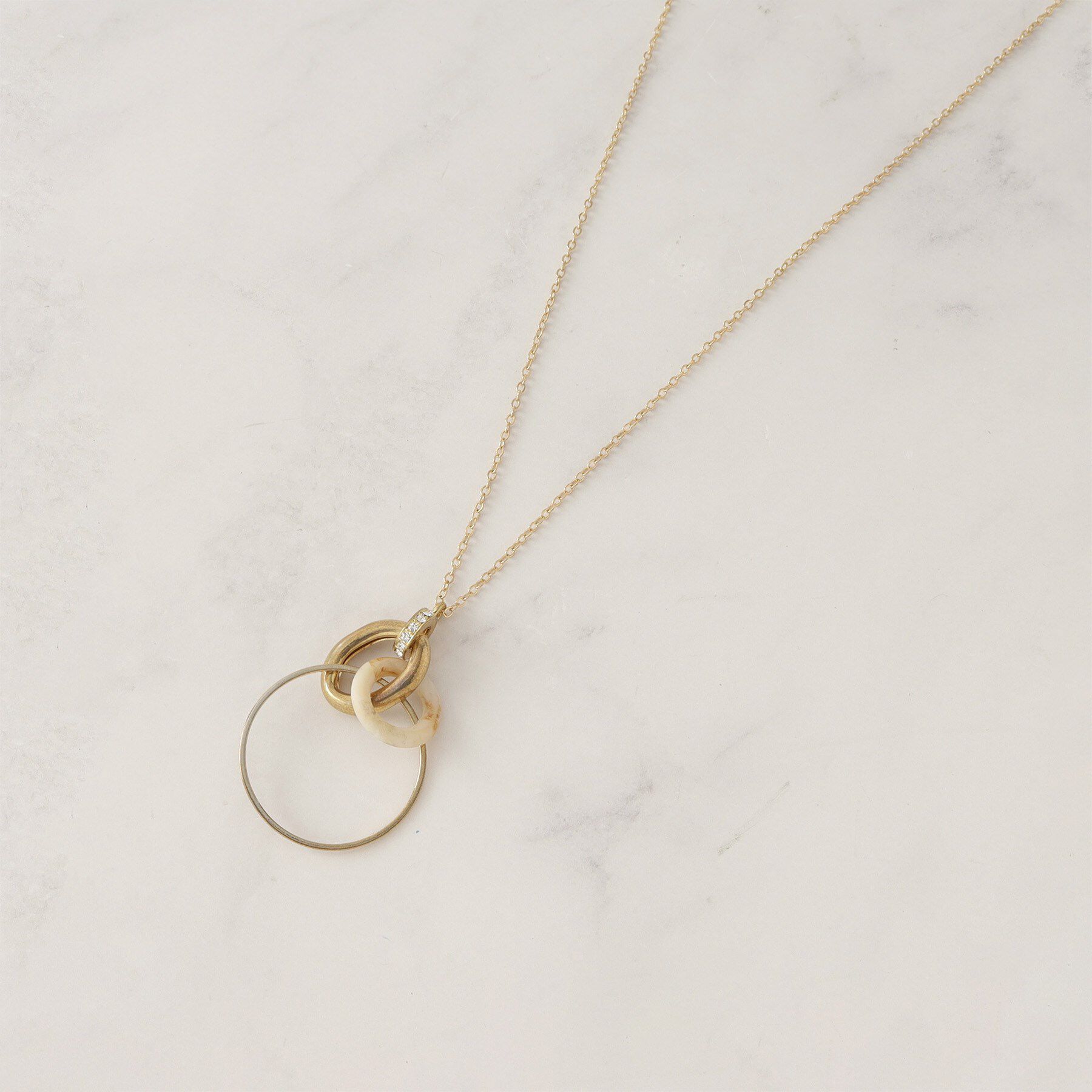 grove「アクリルビジューメタルリングネックレス」|ネックレス|