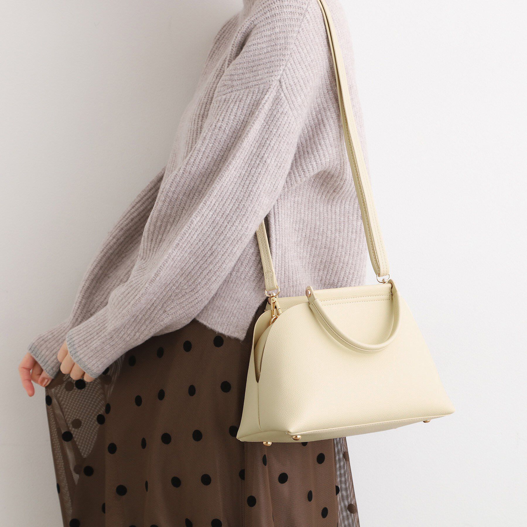 grove「【ハレの日にもデイリーにも】バーハンドルラウンド2WAYトート」|ハンドバッグ|イエロー(031)