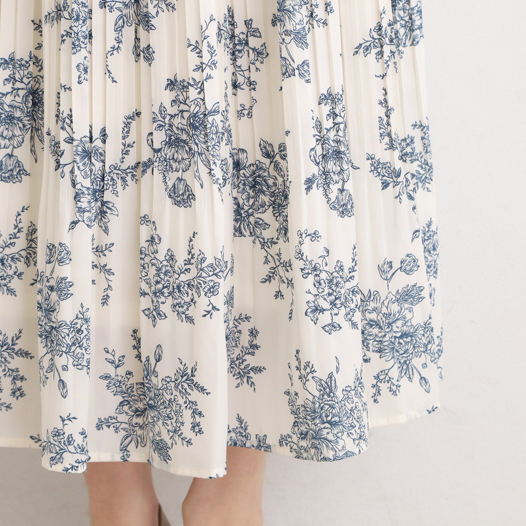 grove「【選べる着丈/ウエストゴム】ヴィンテージサテンプリーツスカート【手洗いOK】」|スカート|