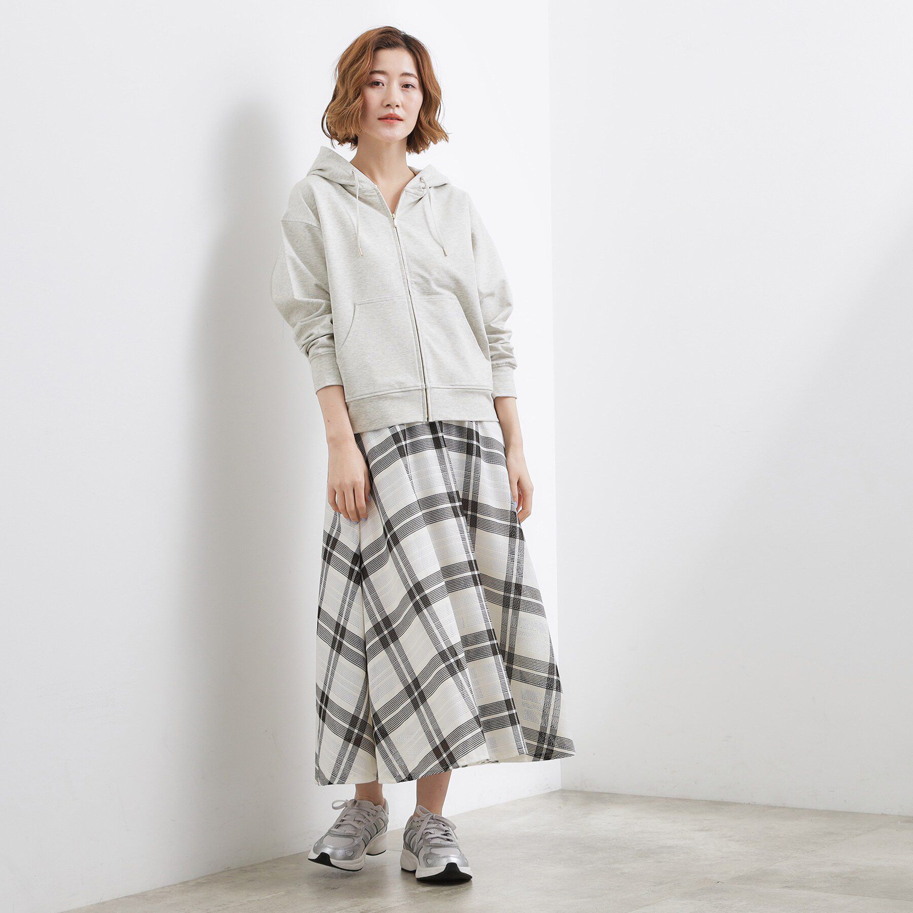 grove「軽やかに羽織れてシーズンレスに活躍！　大人のジップパーカー」|パーカー|