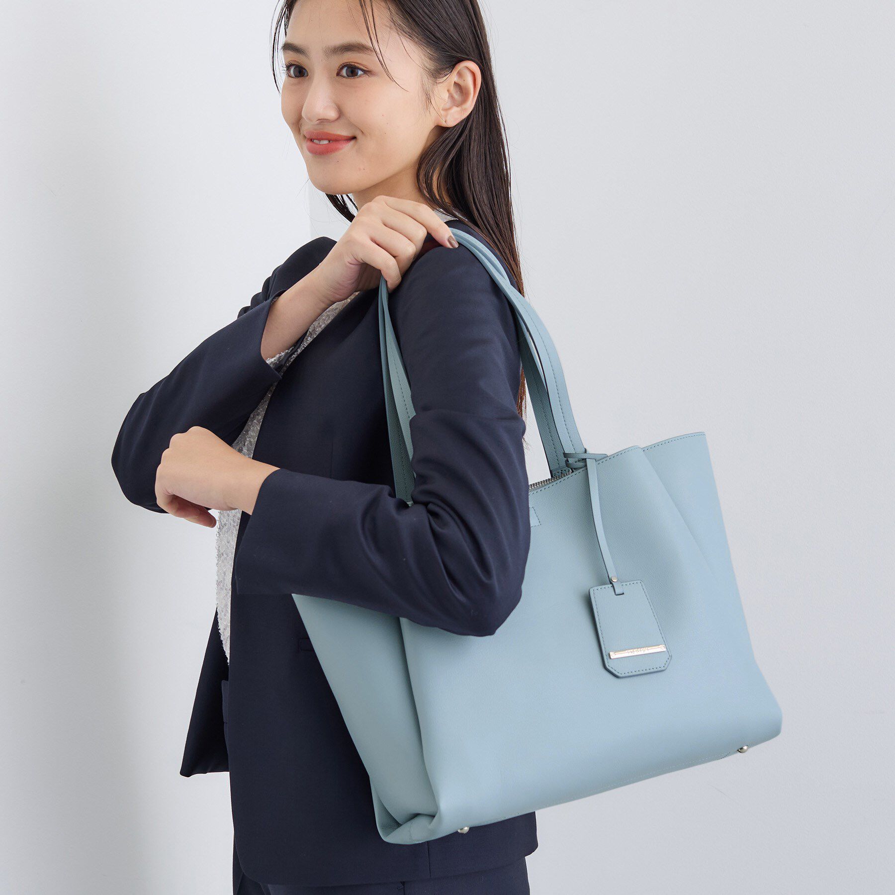 INDIVI「【セレモニー/入卒/A4収納可能】タックキャリアBAG」|トートバッグ|ライトブルー(091