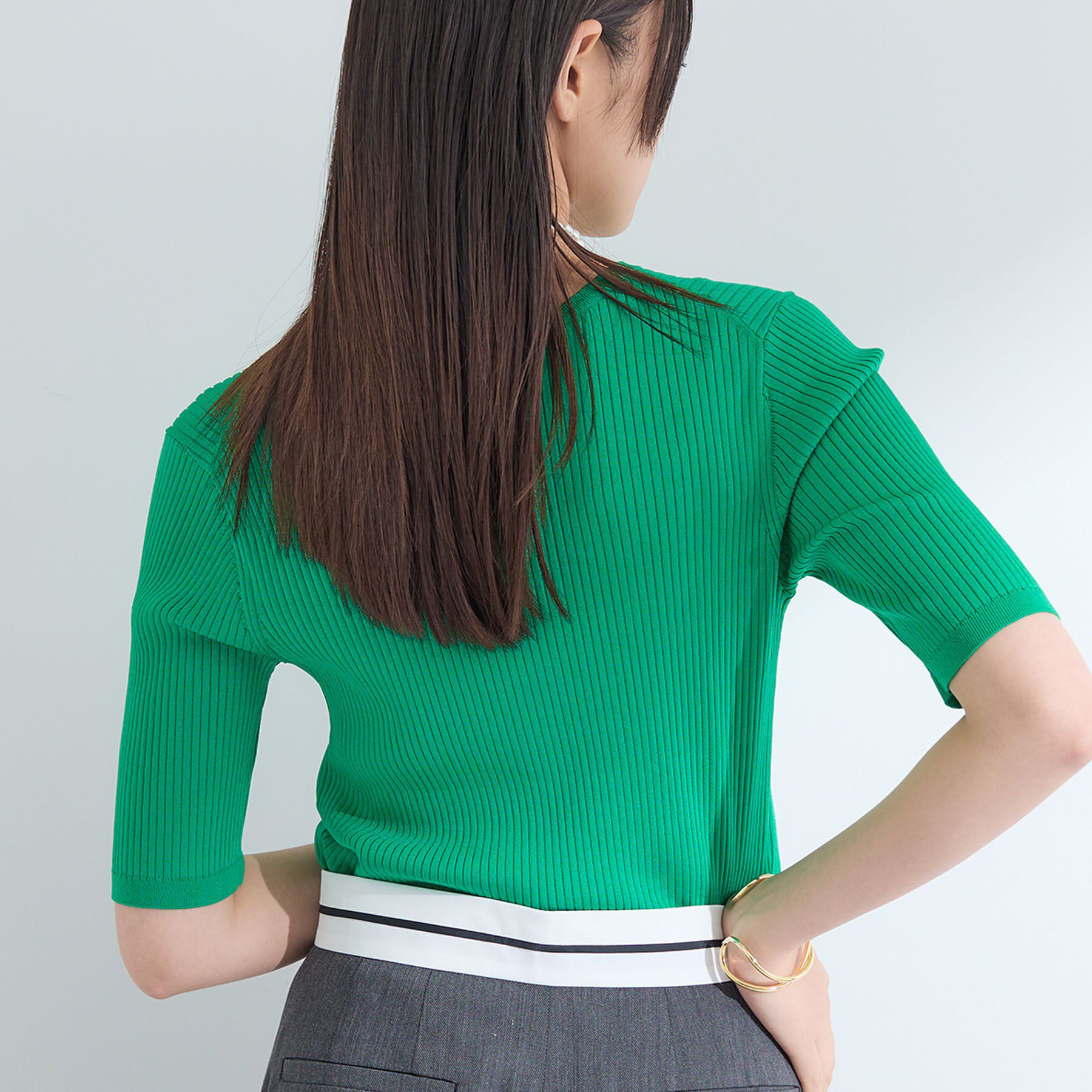 INDIVI「【インナーで活躍／アンサンブル】クルーネック半袖ニット」|ニット・セーター|