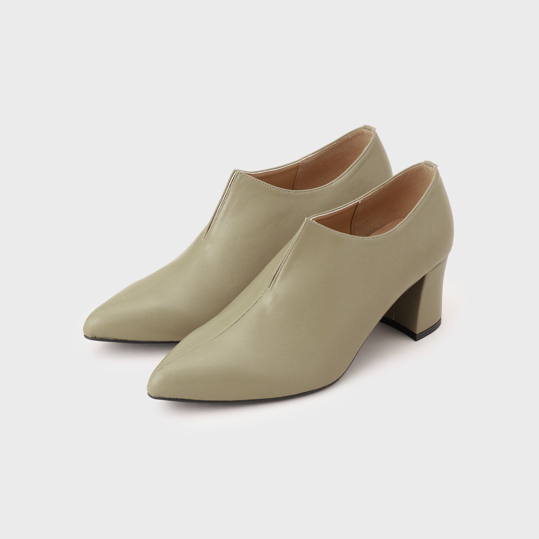 INDIVI「スリットブーティ」|ショートブーツ|ベージュ(052)