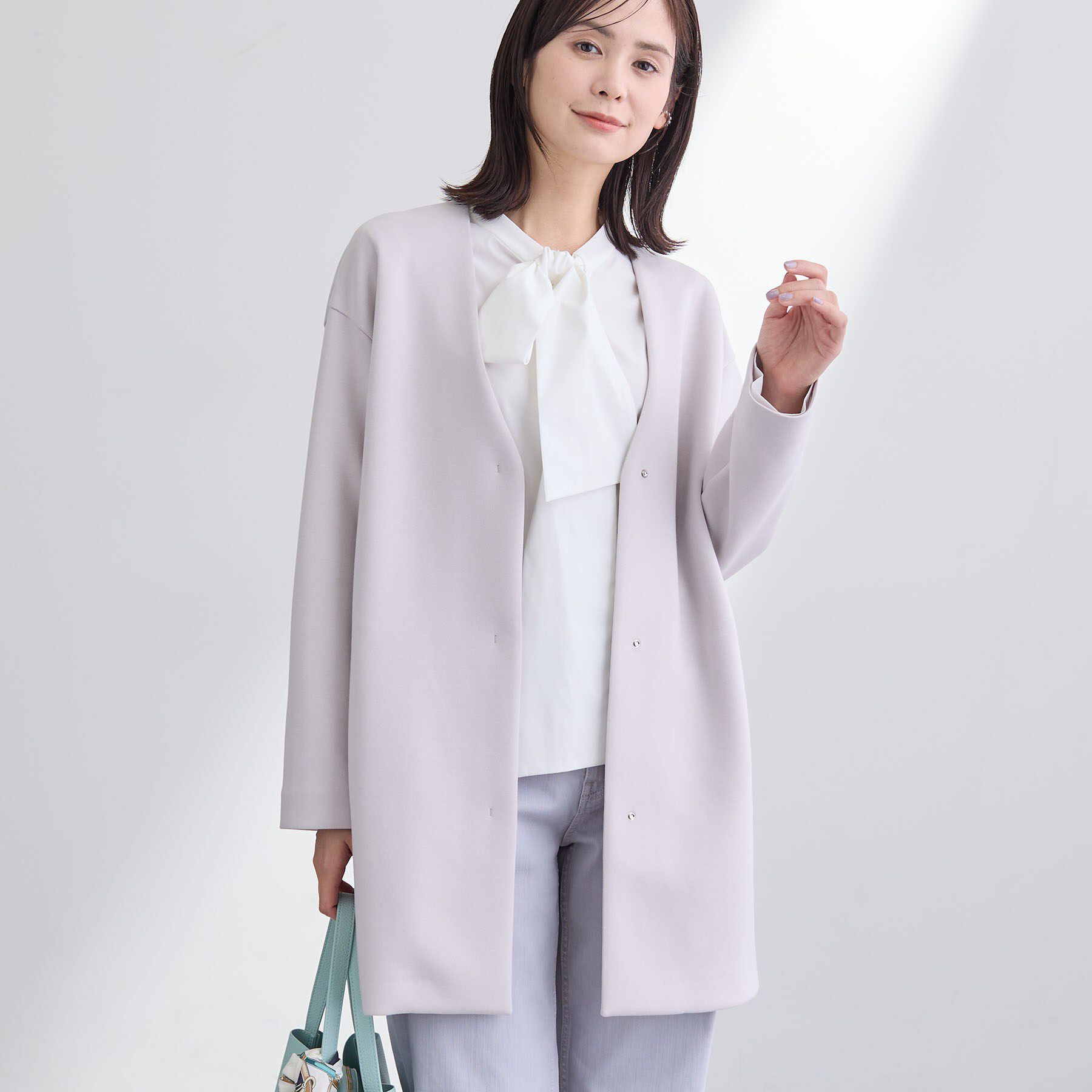 INDIVI「【秋／軽羽織り】ノーカラーミドル丈ライトコート」|ノーカラージャケット|