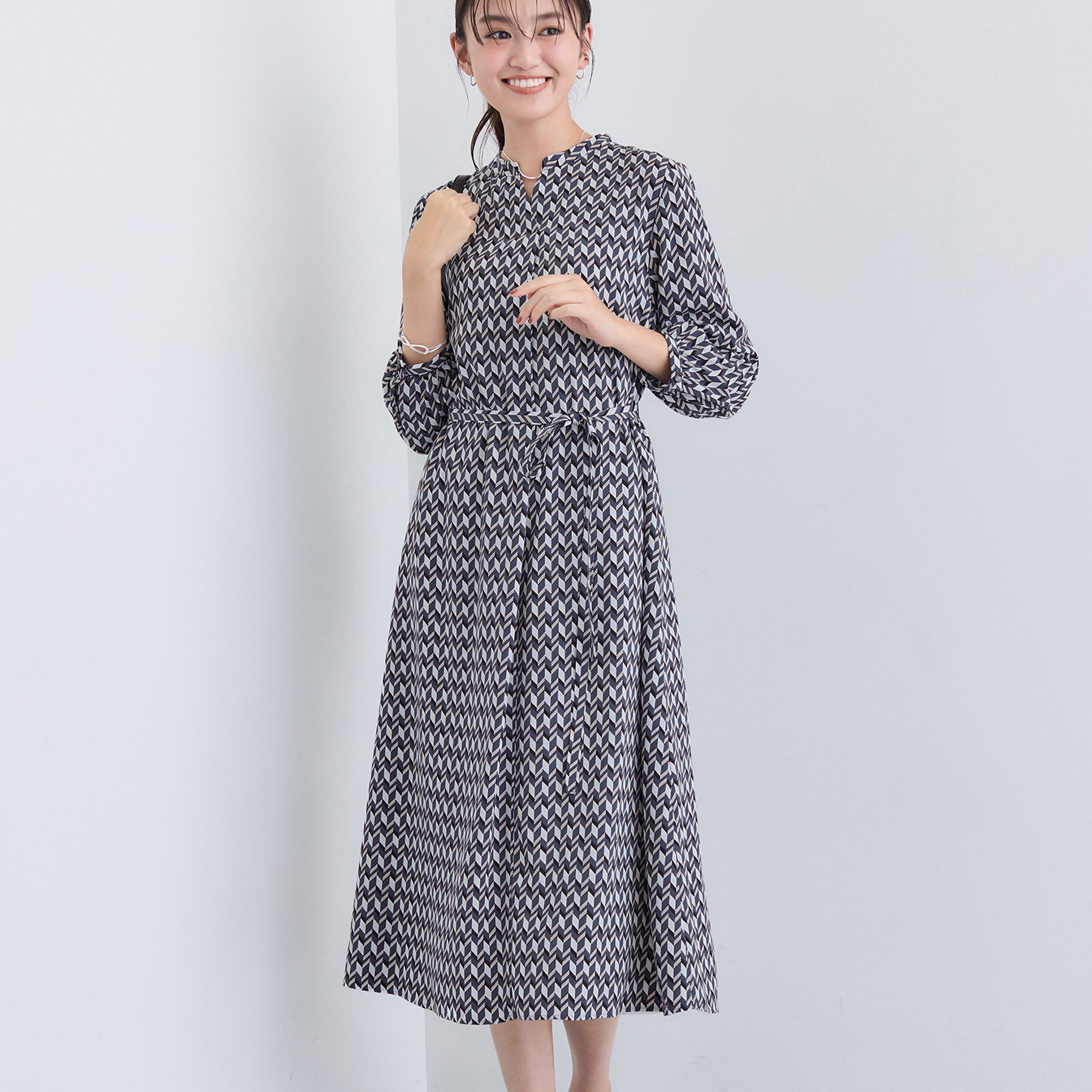 INDIVI「【洗える／オリジナル柄】ジオメプリント フレアワンピース」|ワンピース|