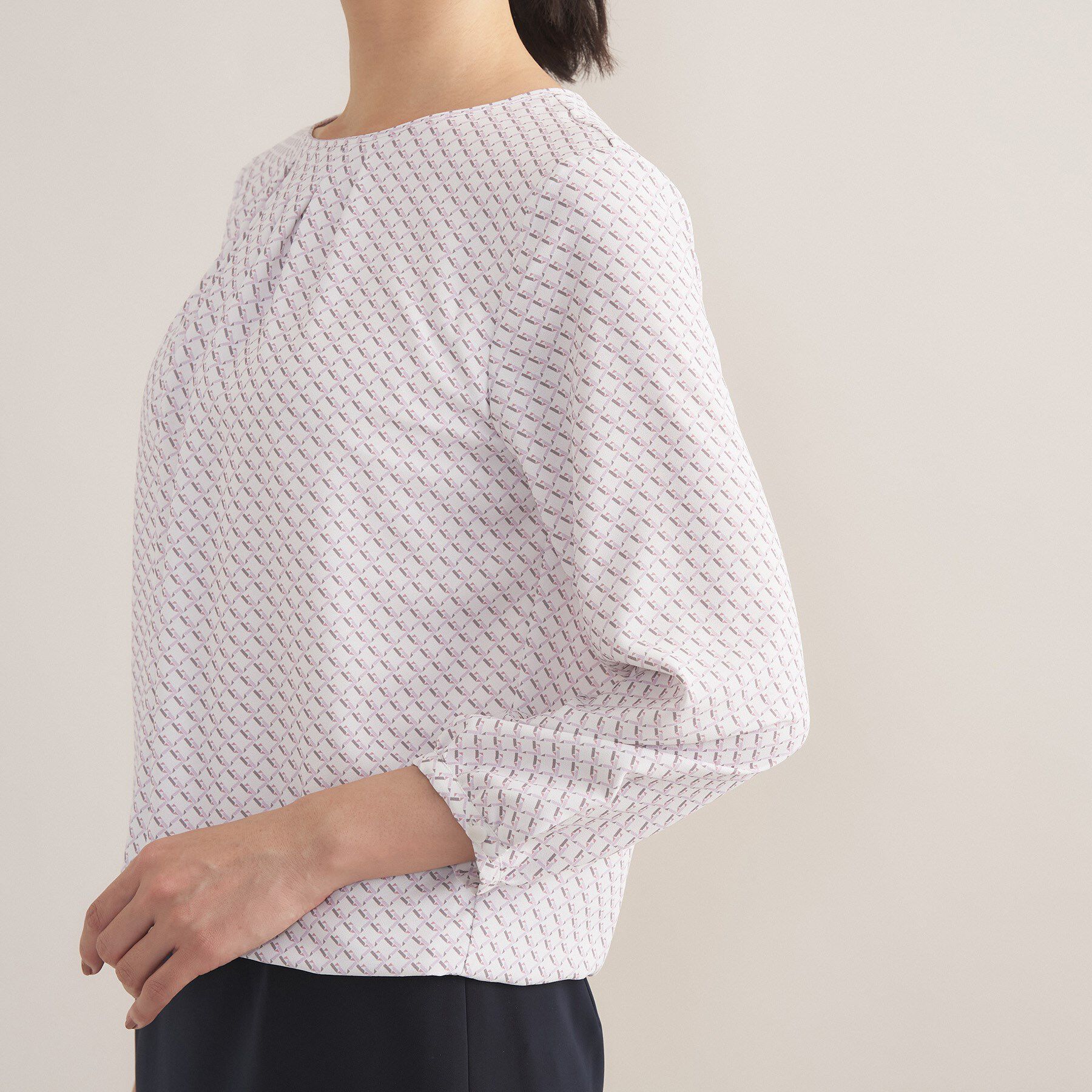 INDIVI「【洗える／透けにくい】ダイヤ柄プリントブラウス」|シャツ・ブラウス|