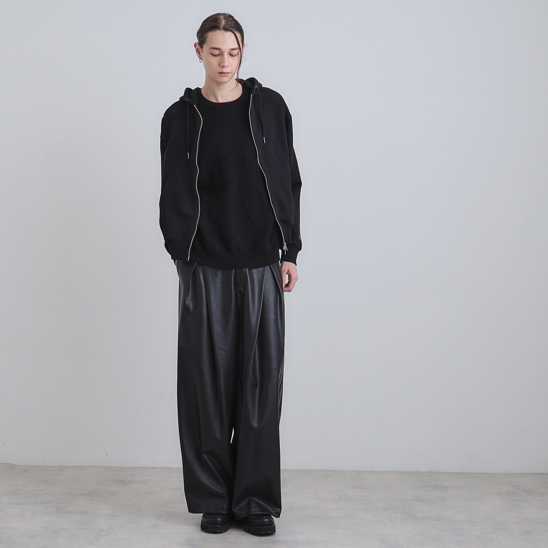 tk.TAKEO KIKUCHI「アームシャーリングジップパーカー」|パーカー|