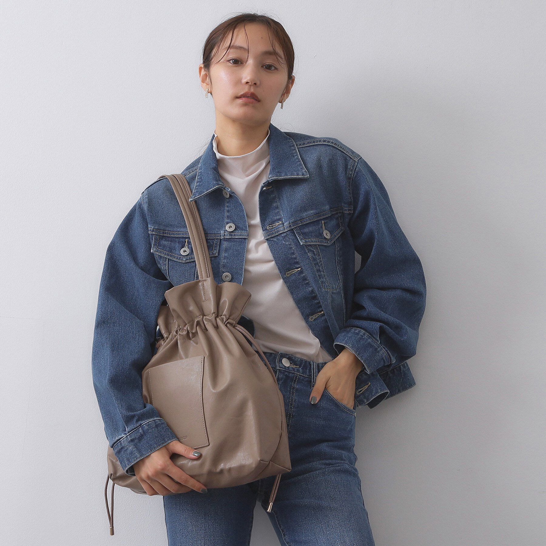 OPAQUE.CLIP「【A4サイズ対応】ソフト合皮巾着ドローストリングトートバッグ」|トートバッグ|