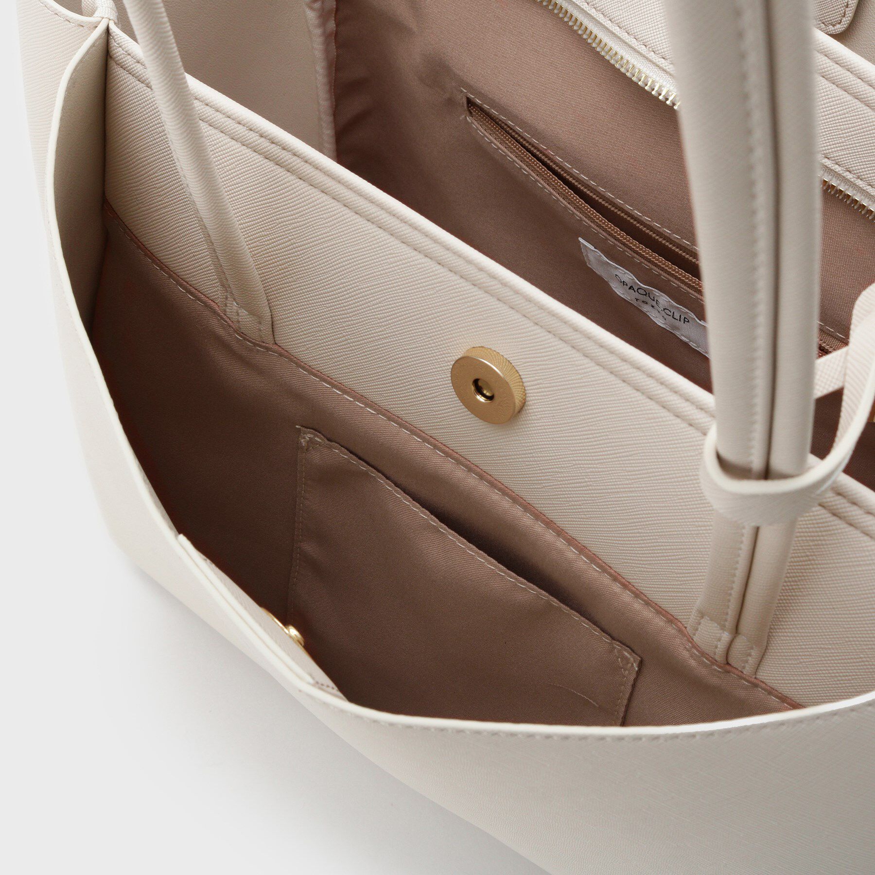 OPAQUE.CLIP「【軽量／A4サイズ対応】サフィアーノ調3層トートバッグ」|トートバッグ|