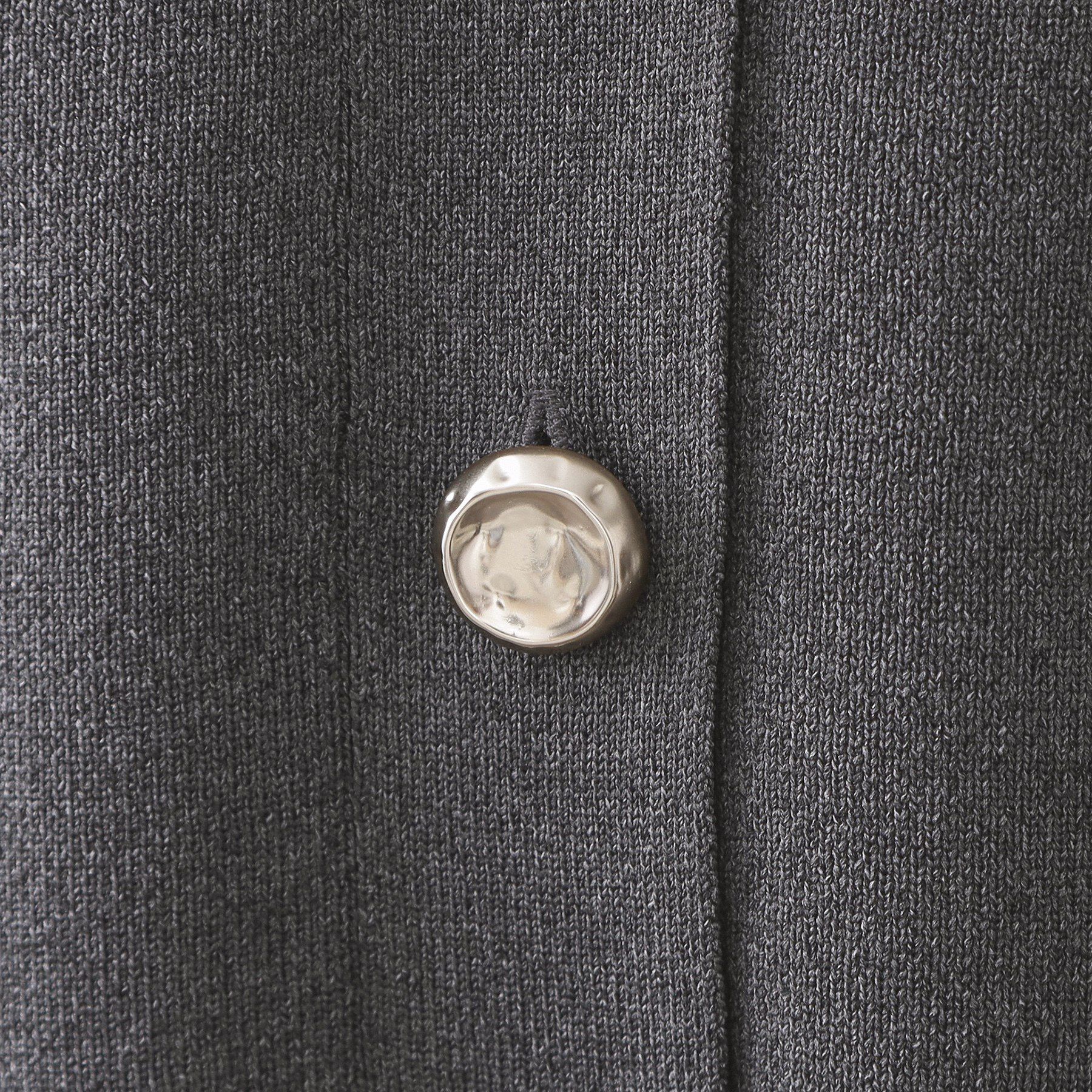 OPAQUE.CLIP「ゴールドビックボタンVネックニットカーディガン【洗濯機OK】」|カーディガン|