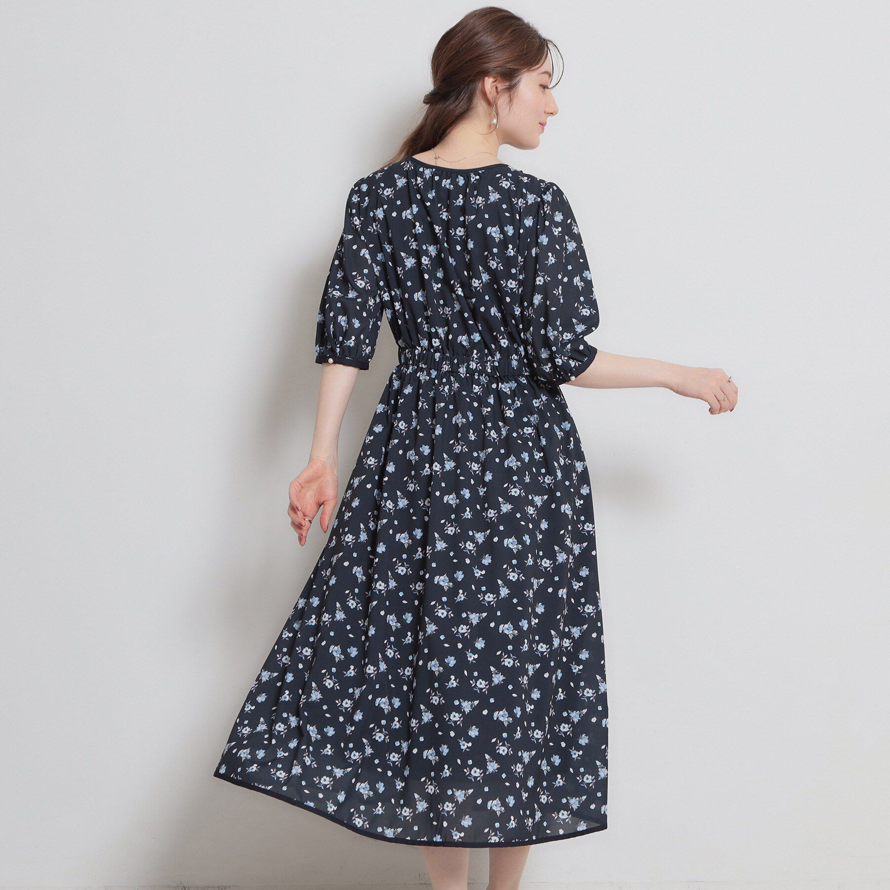 Couture broach「【着映え】水彩フラワーワンピース」|ワンピース|