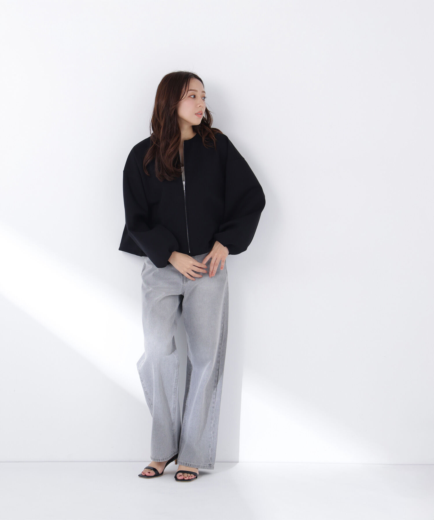  「ノーカラーダンボールブルゾン」|ブルゾン・スタジャン|