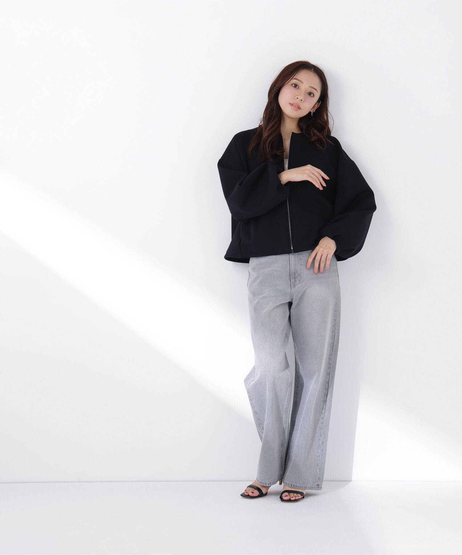  「ノーカラーダンボールブルゾン」|ブルゾン・スタジャン|