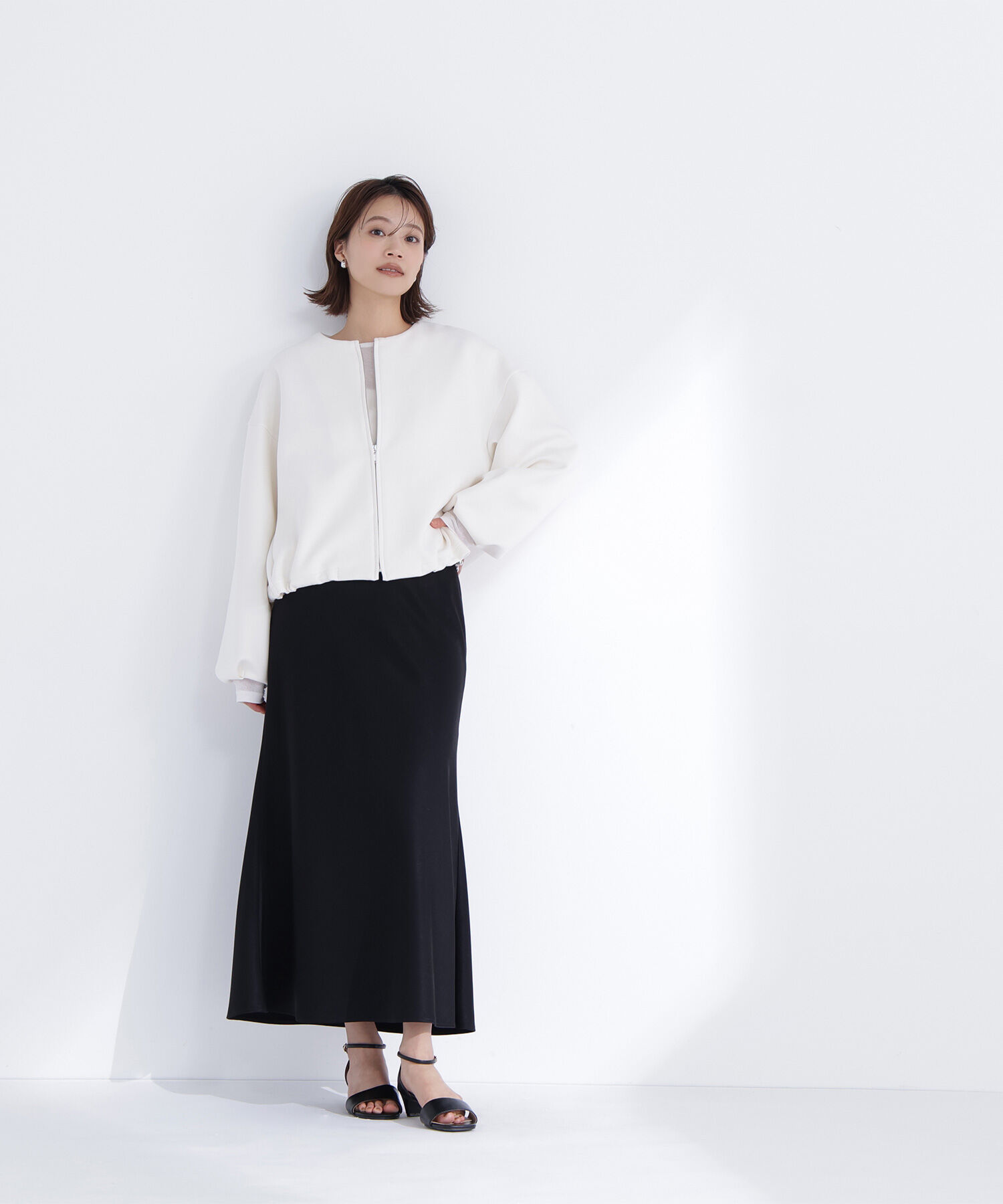  「ノーカラーダンボールブルゾン」|ブルゾン・スタジャン|