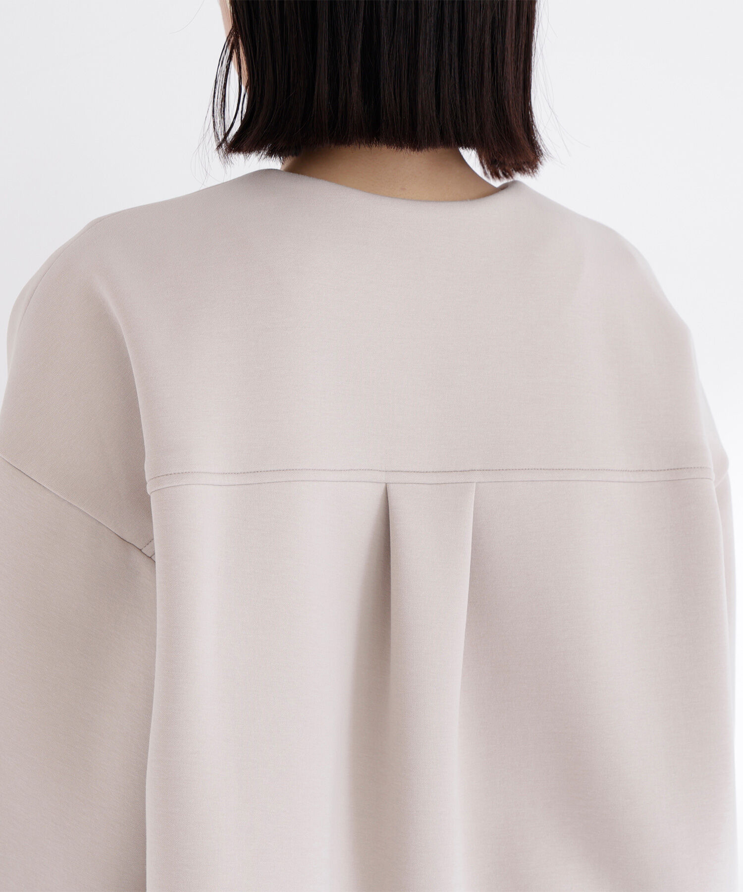  「ノーカラーダンボールブルゾン」|ブルゾン・スタジャン|