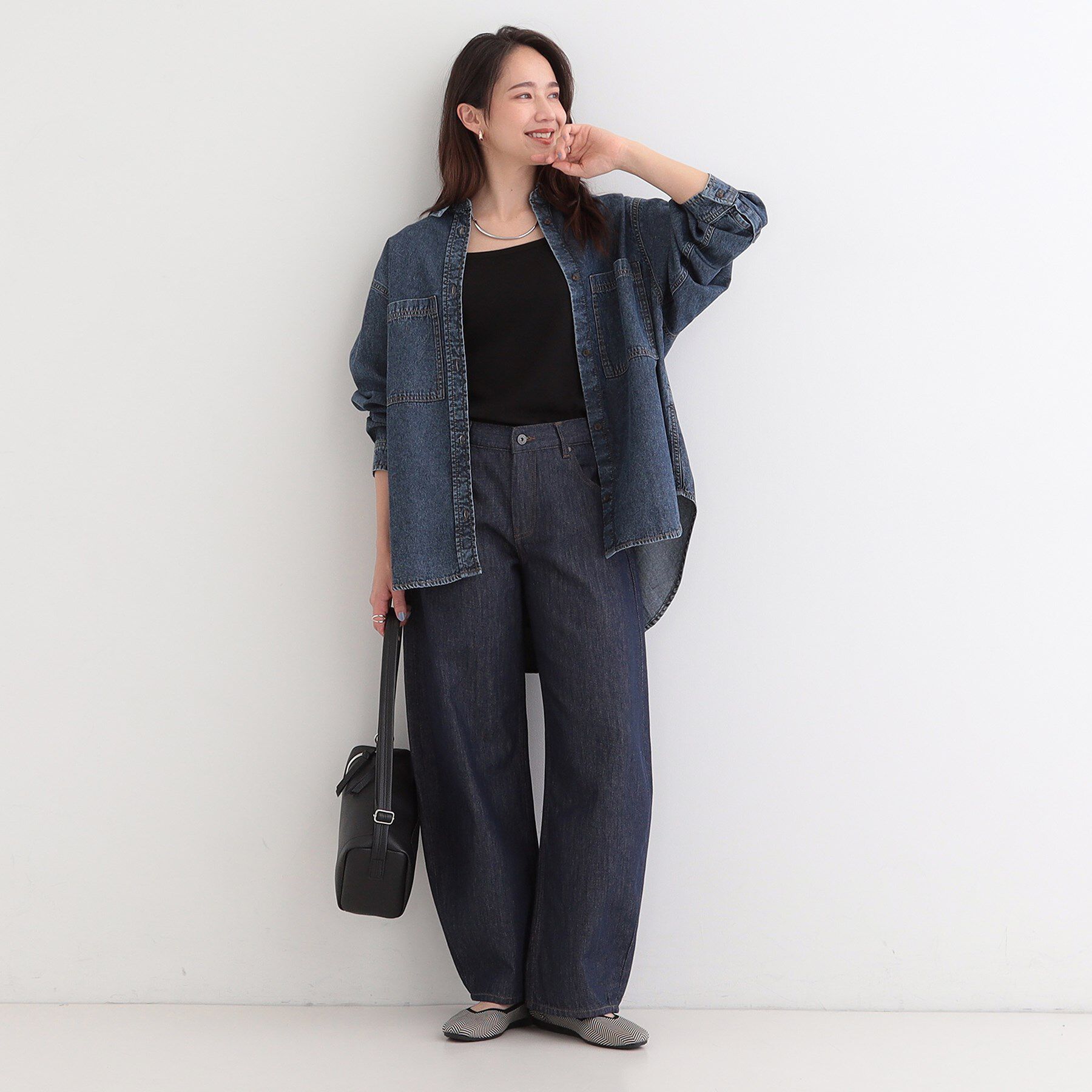 SHOO･LA･RUE「【洗濯機可/体型カバー】こなれ感をプラスする ライトオンスデニムシャツ」|シャツ・ブラウス|