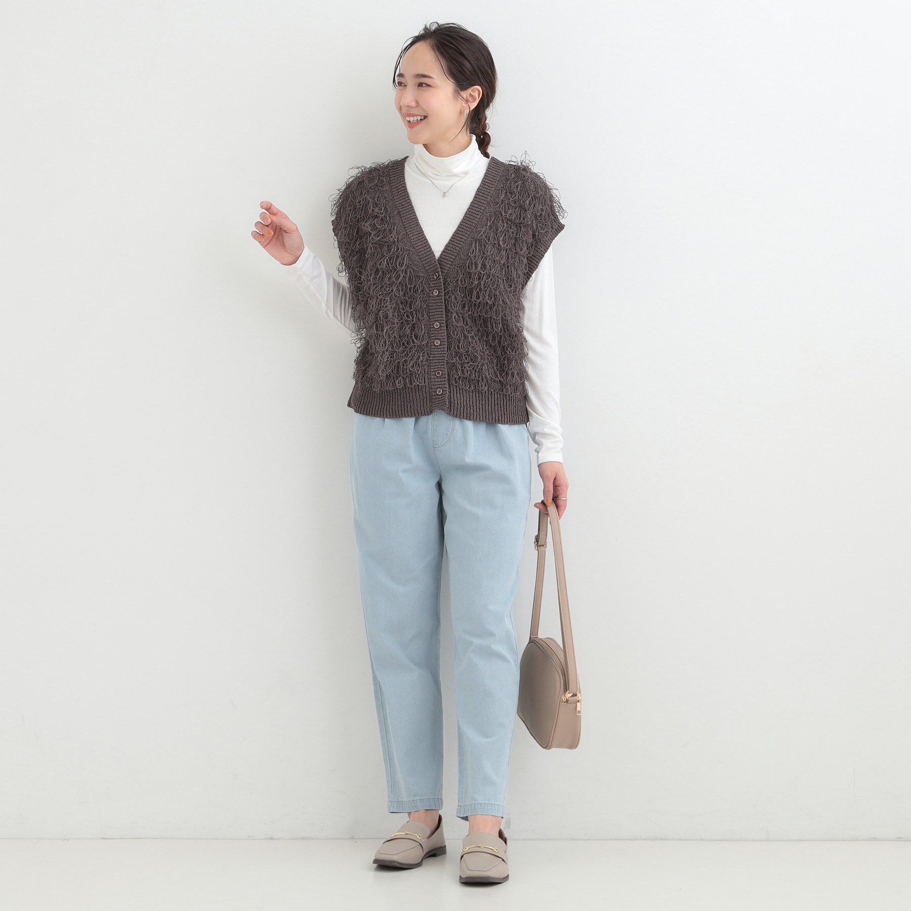 SHOO･LA･RUE「【ライトオンスデニム/S-LL】柔らからくらく イージーデニムテーパードパンツ」|デニム|