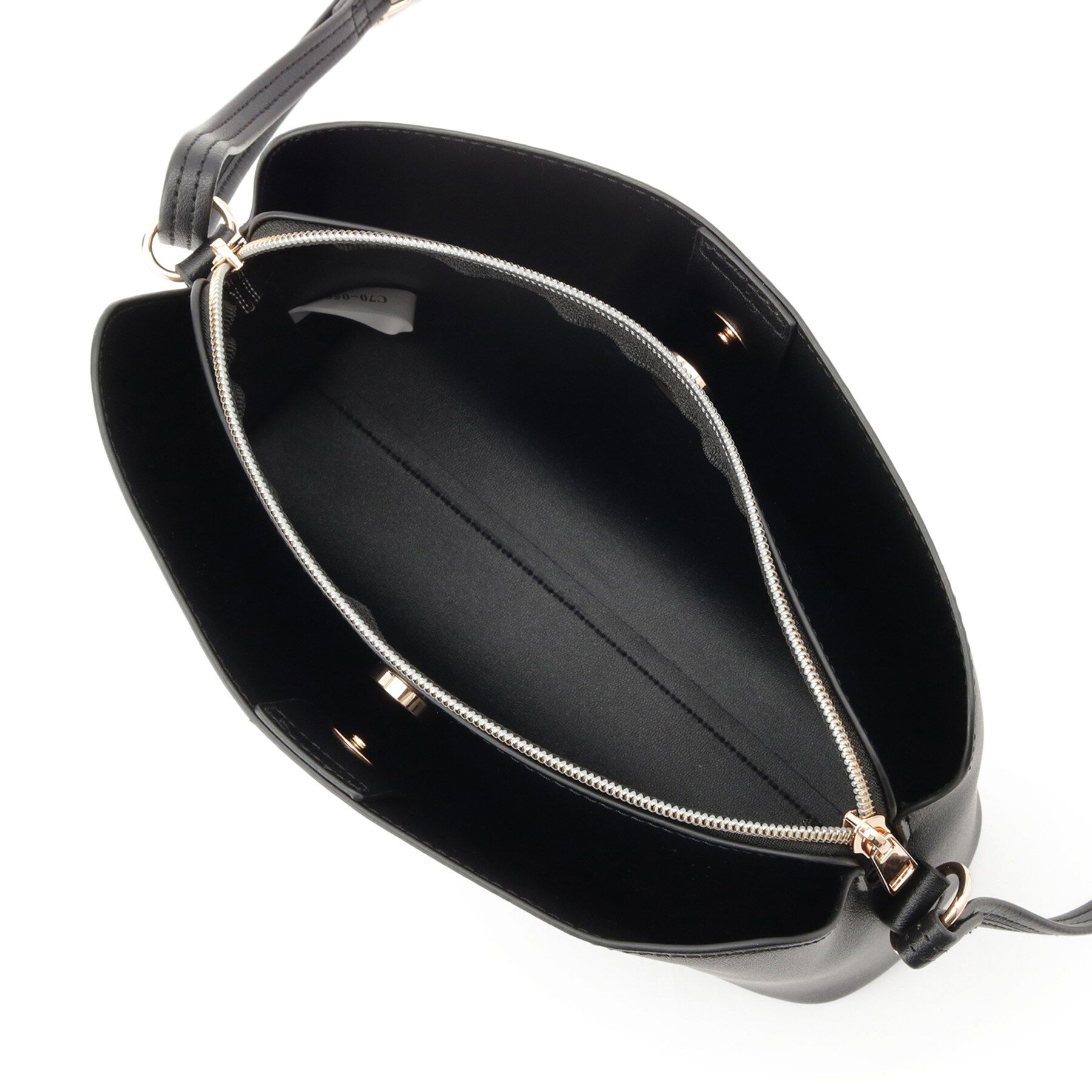 SHOO･LA･RUE「コンパクトながらしっかり入る 一枚革風 3層ショルダーバッグ」|ショルダー・メッセンジャー|