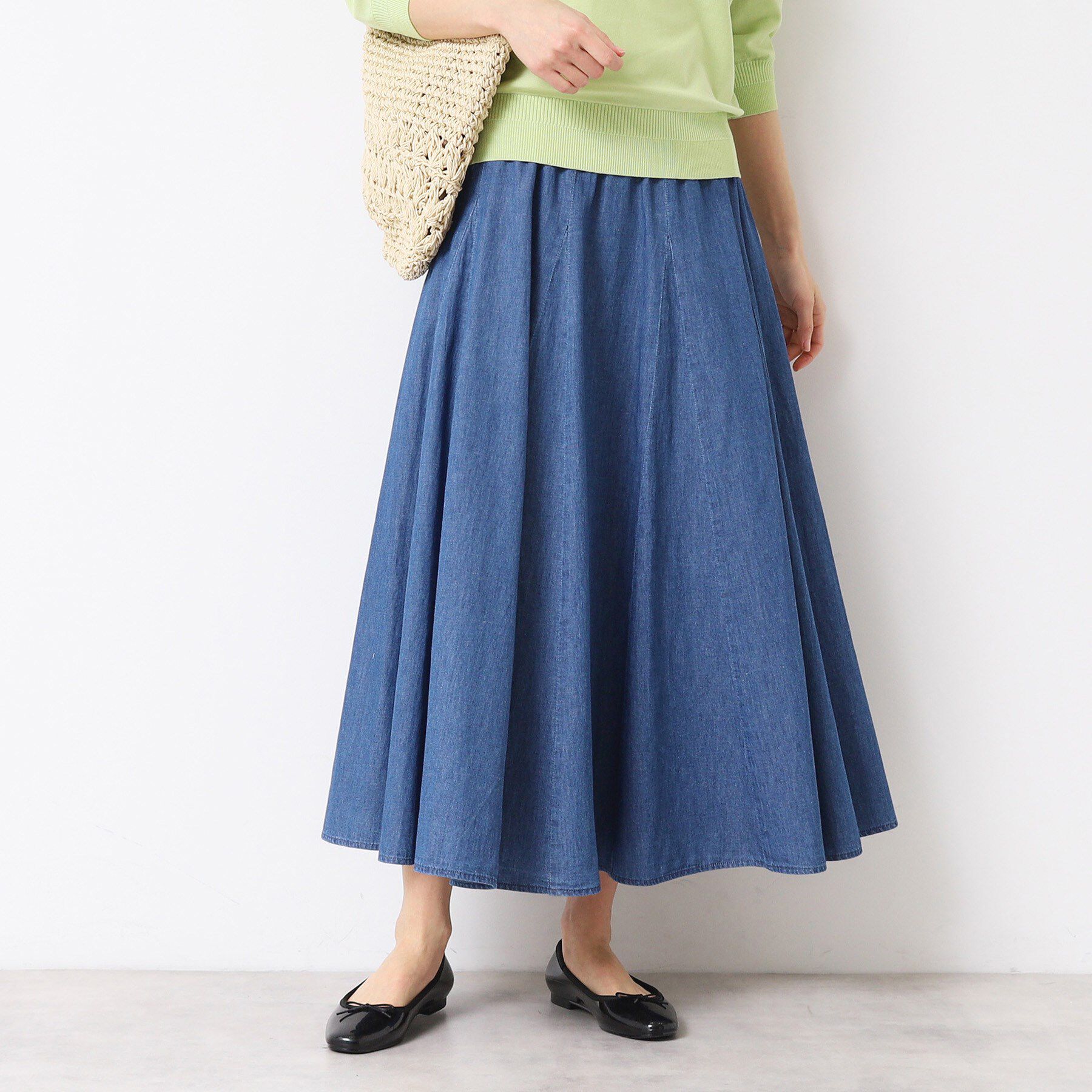 Dessin「【ウエストゴム・洗える】綿麻デニムフレアースカート」|スカート|ブルー(092)