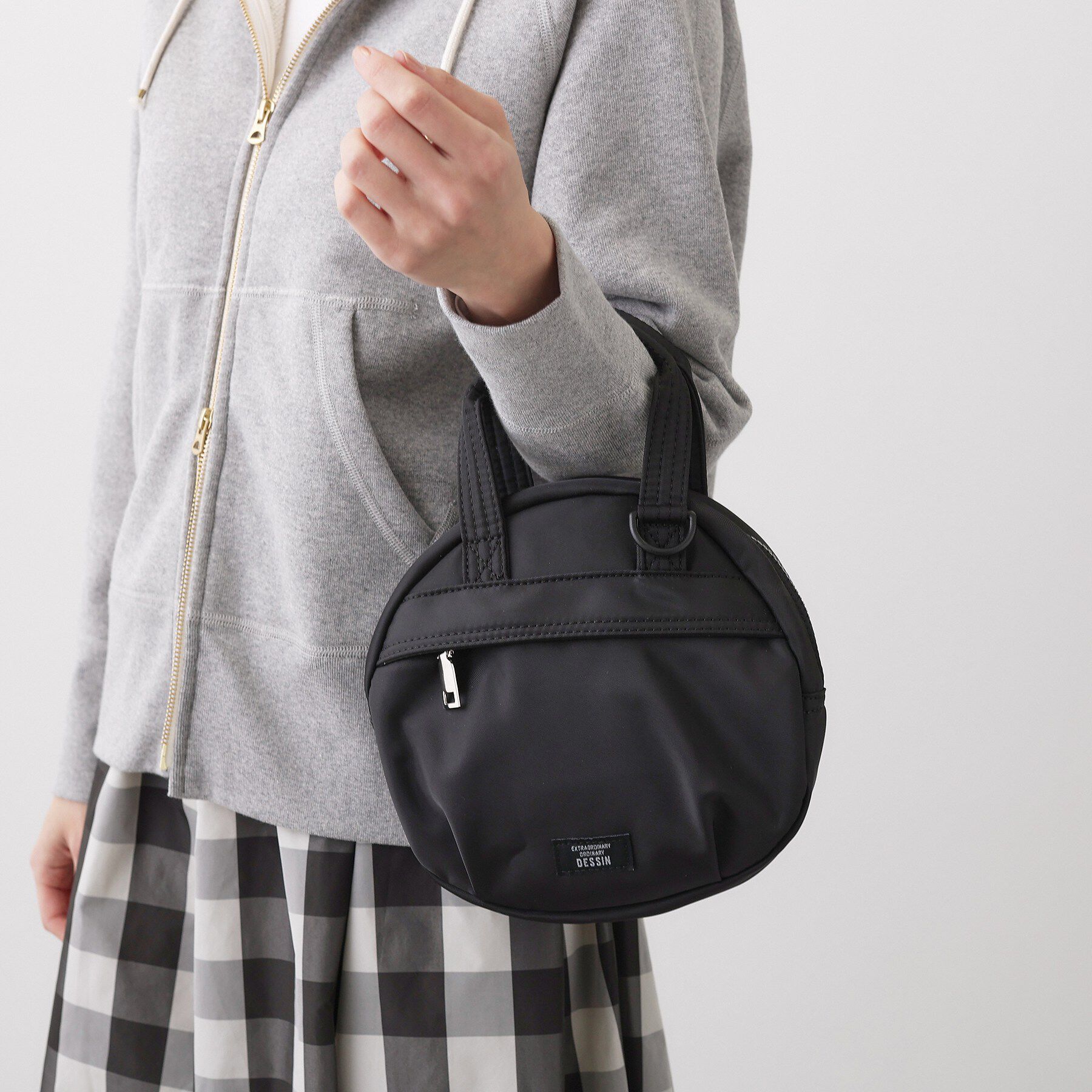 Dessin「【ユニセックス/軽量】ポリエステルラウンド型２WAYショルダーバッグ」|ショルダー・メッセンジャー|ブラック(019)