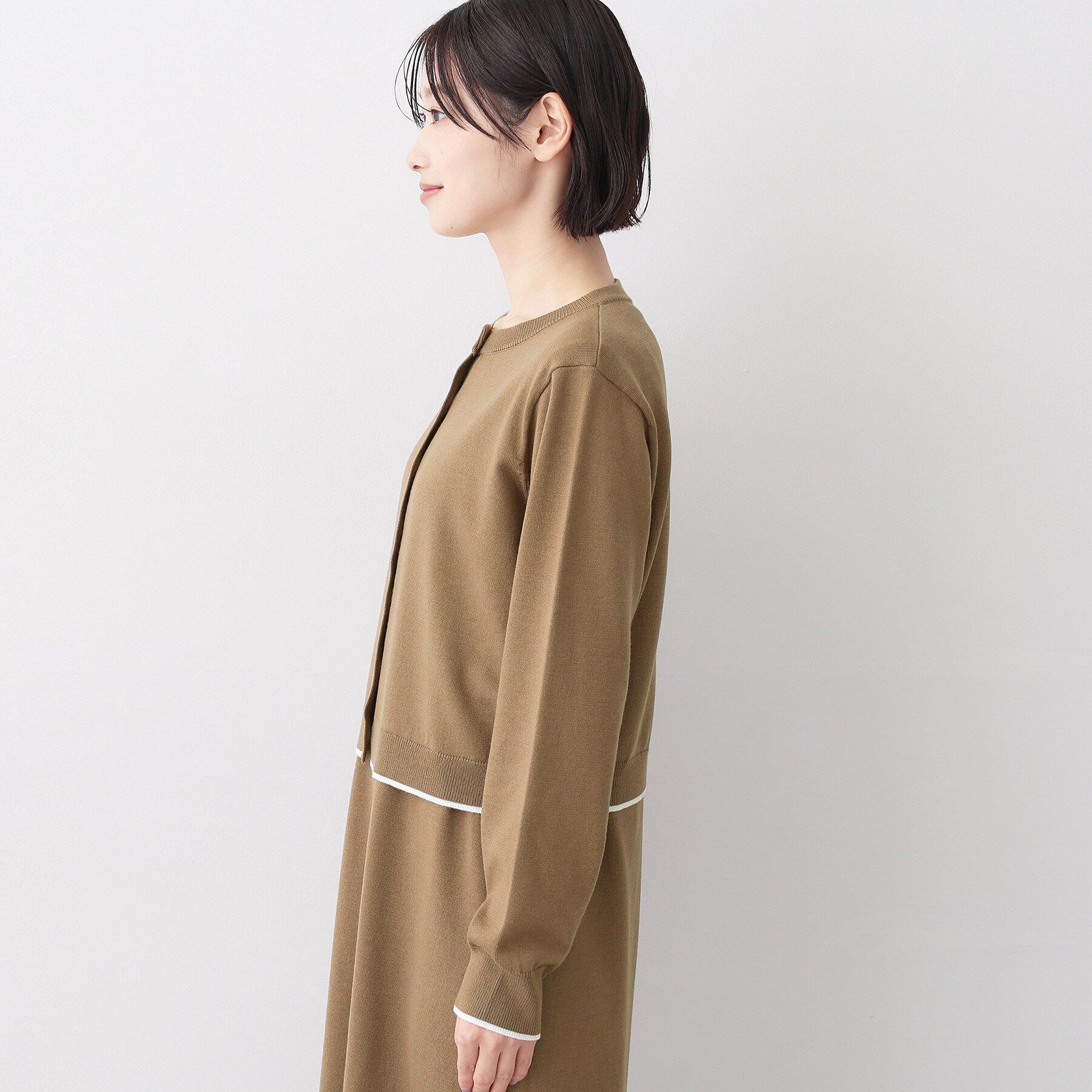 Dessin「【2点セット・洗える】ニットカーディガン&times;ノースリーブワンピース」|ワンピース|