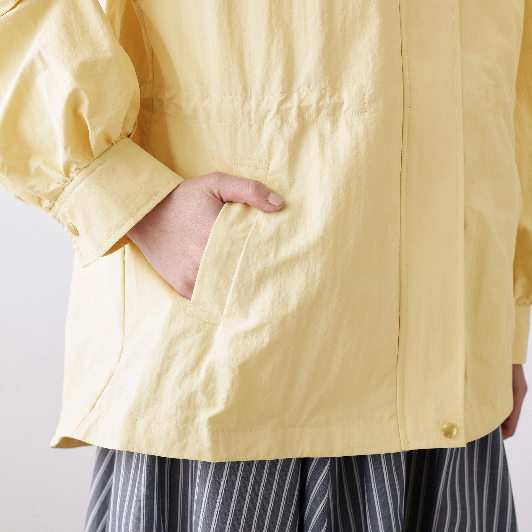 Dessin「【撥水・洗える】フーデッドライトブルゾン」|ブルゾン・スタジャン|