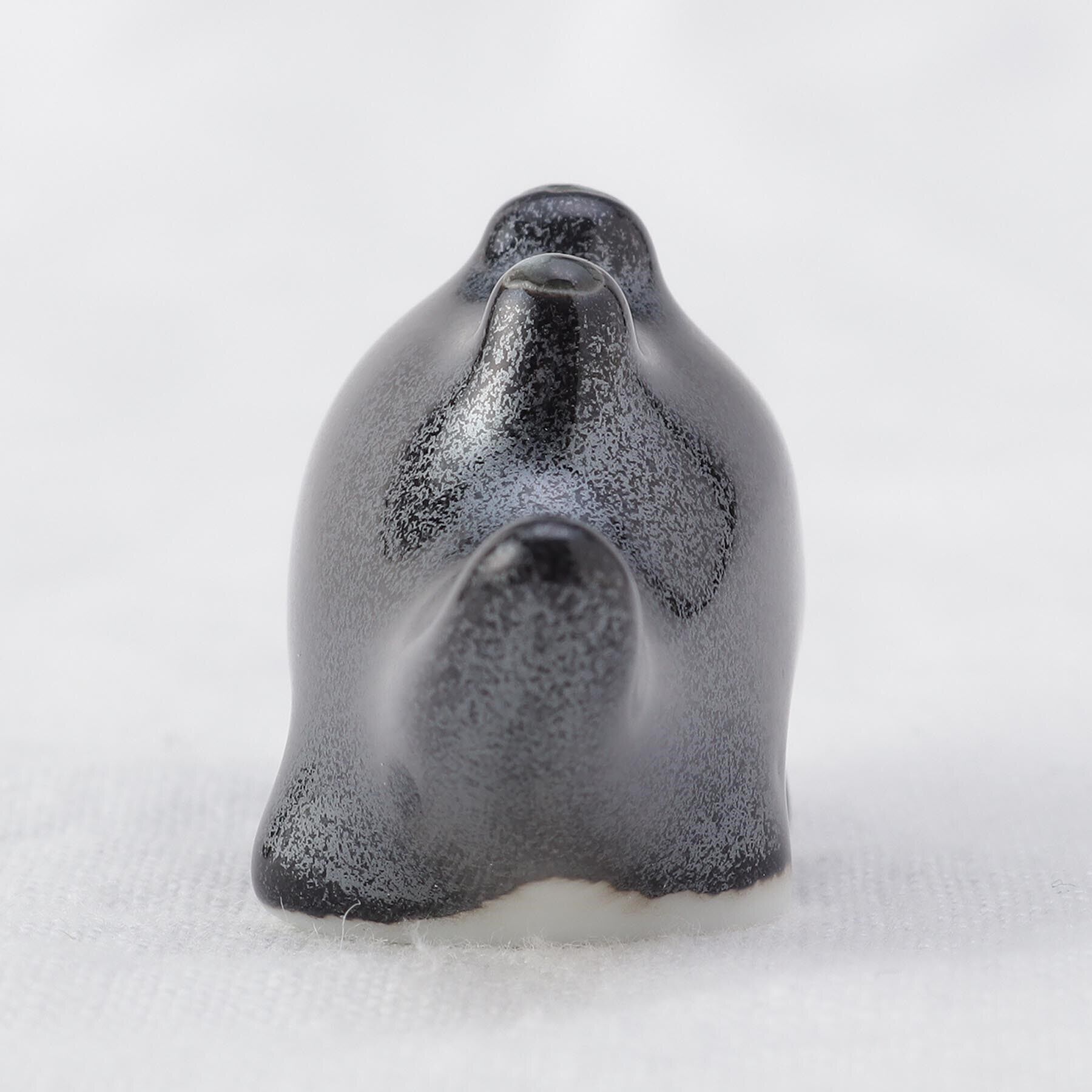 212 KITCHEN STORE「江戸っ子恐竜 黒&times;青 ステゴザウルス 箸置」|食器・キッチングッズ|