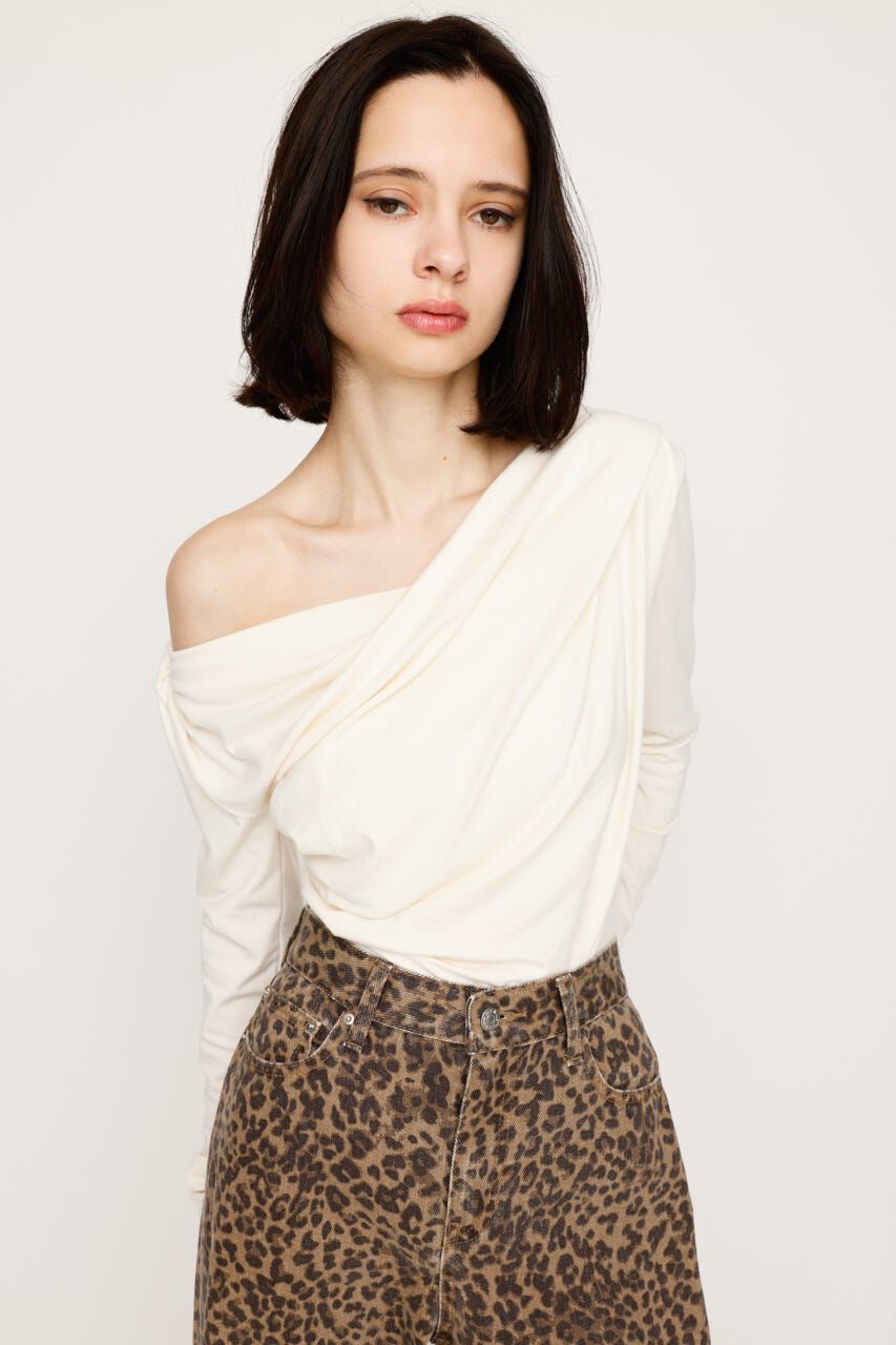 SLY「OFF SHOULDER CUT トップス」|Tシャツ・カットソー|