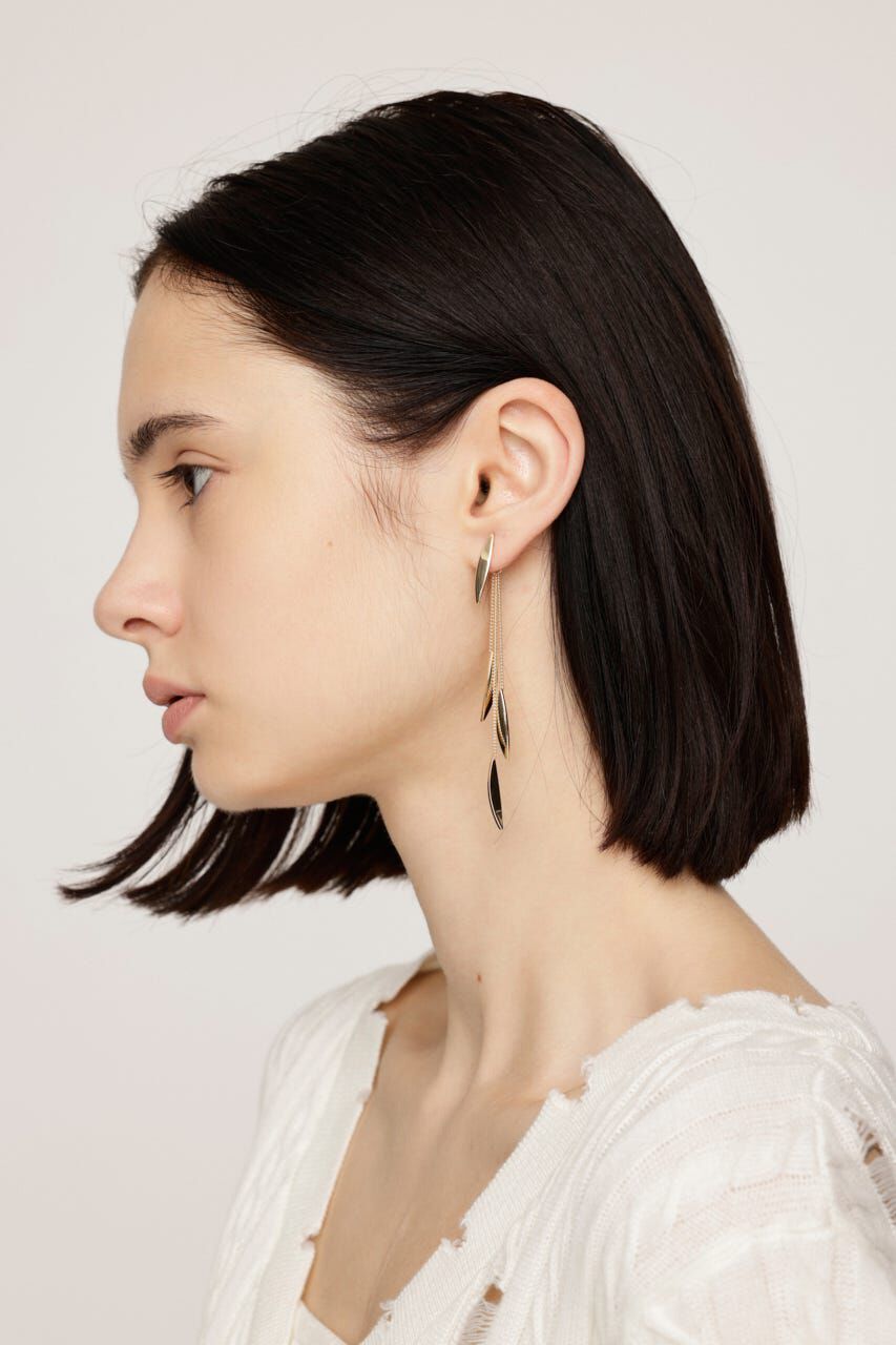 SLY「DANGLE LEAVES P／EARRINGS」|ピアス|