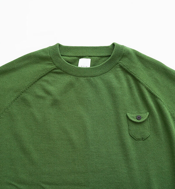 休日と詩「小さなポケットのニット」|ニット・セーター|