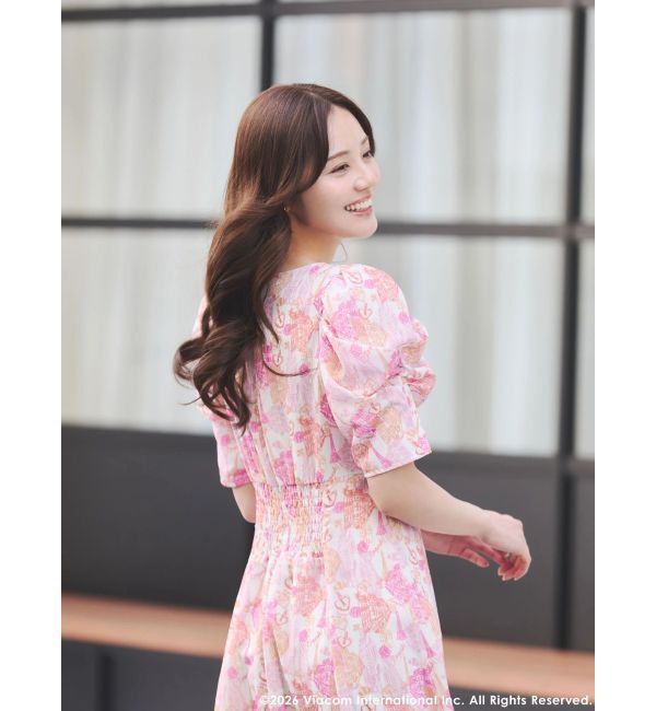 MERCURYDUO「【EMILY IN PARISコラボ】エミリープリントフレアワンピース」|ワンピース|