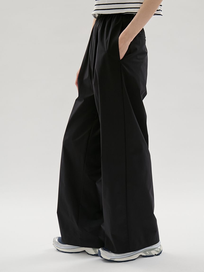 emmi atelier「【Movique】アクティブイージーパンツ/撥水/UVカット/接触冷感」|チノ|