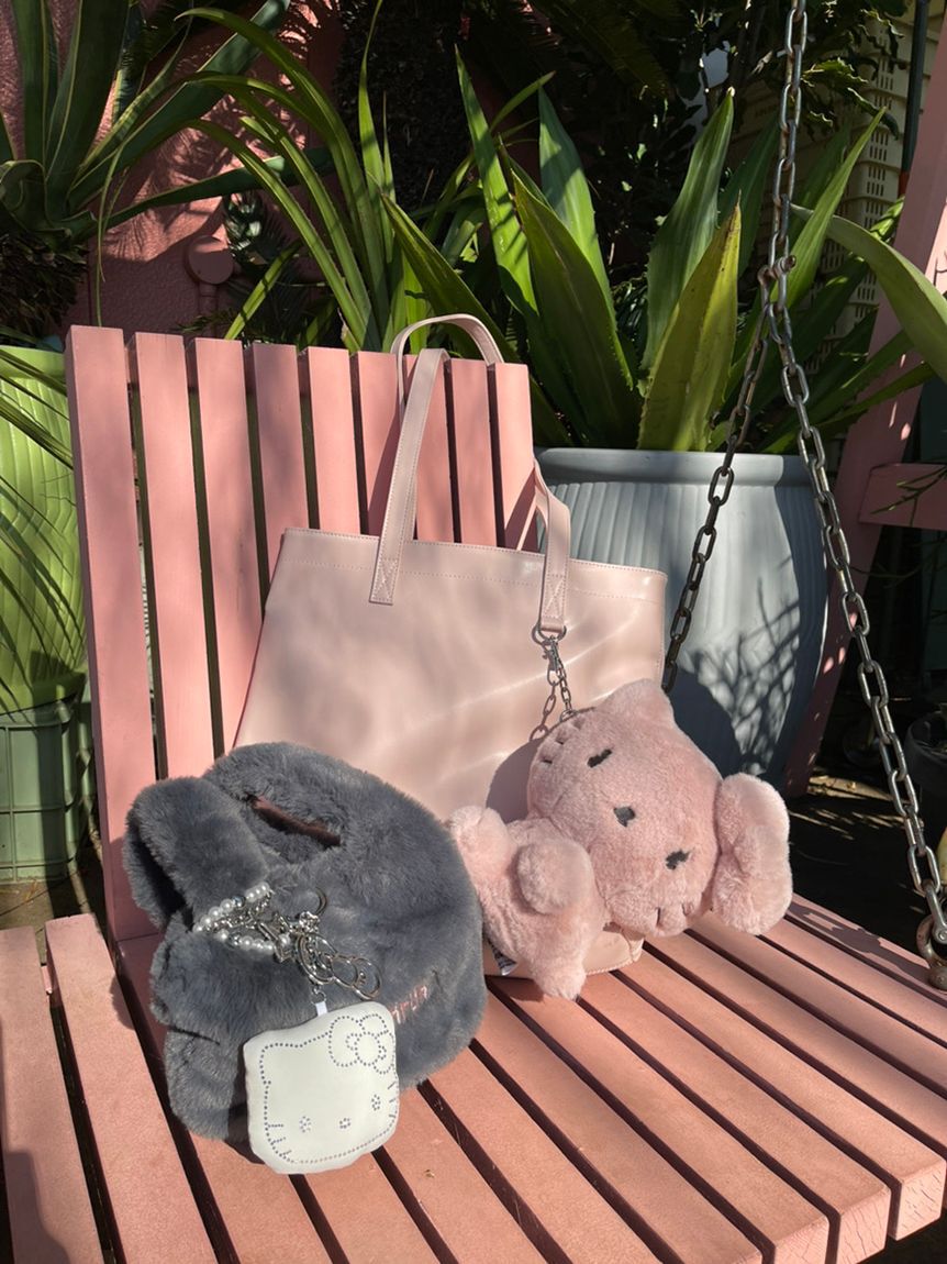 FURFUR「HELLO KITTYクリスタルチャーム」|キーケース|