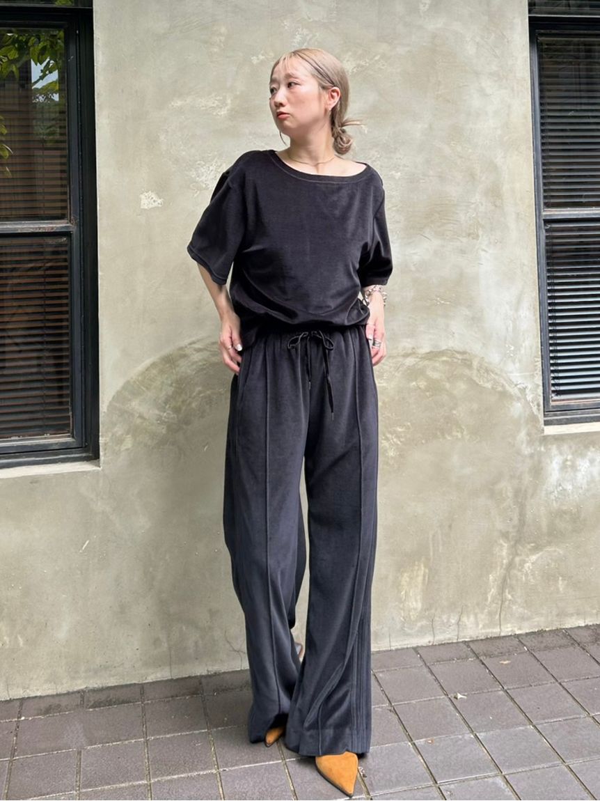 styling/「【WEB限定カラーあり】【セットアップ対応】アシンメトリーベロアトップス」|Tシャツ・カットソー|