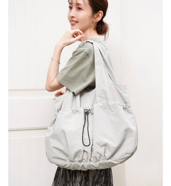 ikka「【雑誌InRed4月号掲載】撥水ドロストポケバルーントート」|トートバッグ|